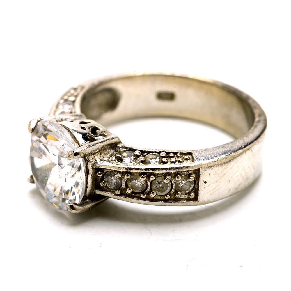 Group of Sterling Silver Jewelry Including a Peridot Ring