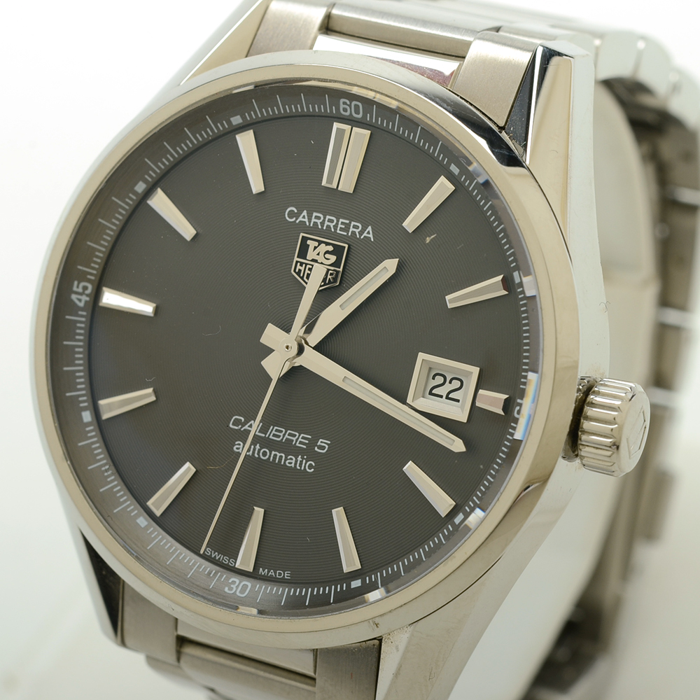 Men's Tag Heuer Carrera Date 39 mm Calibre 5 Grey Steel Automatic