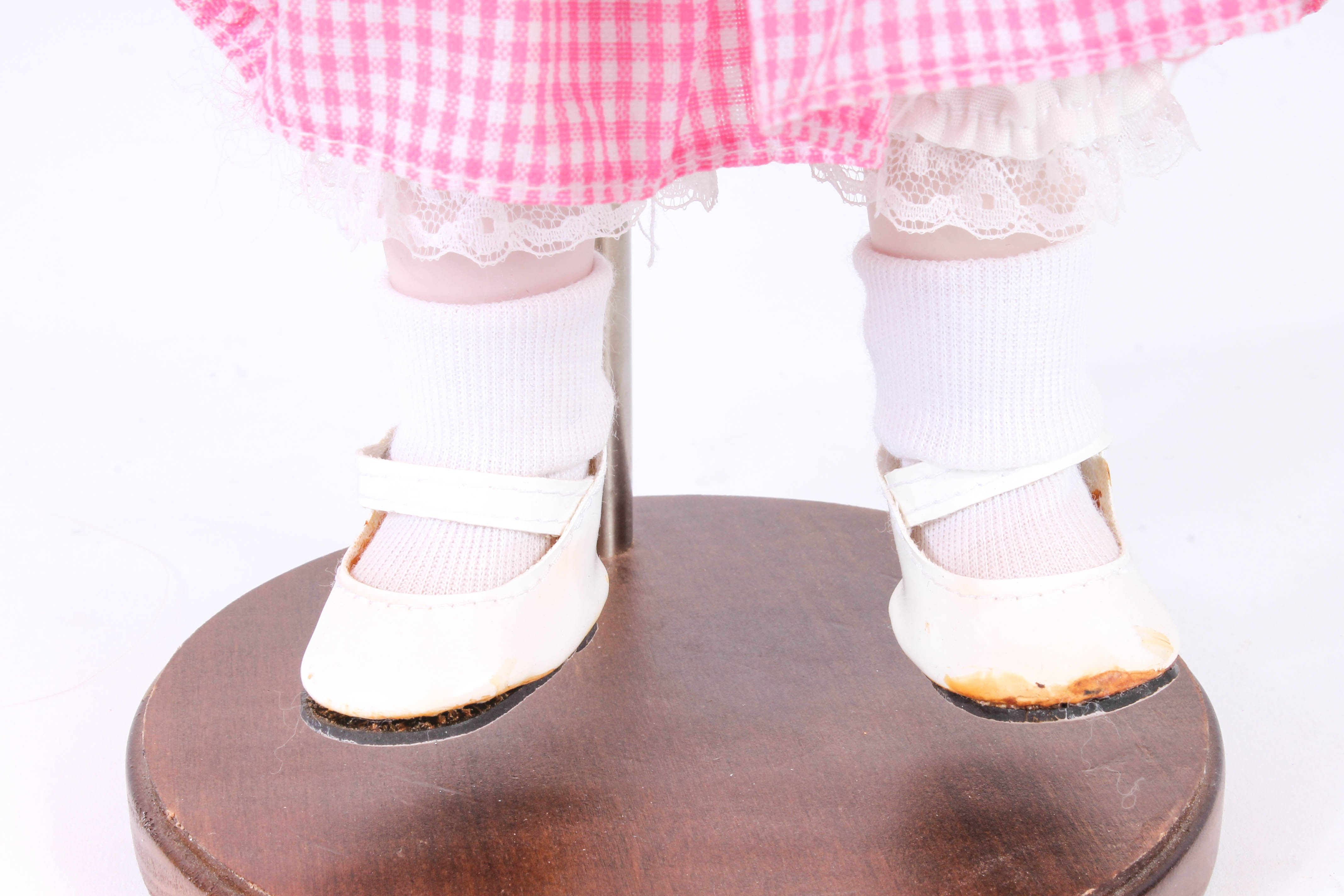 Four Porcelain Dolls by Dynasty Doll