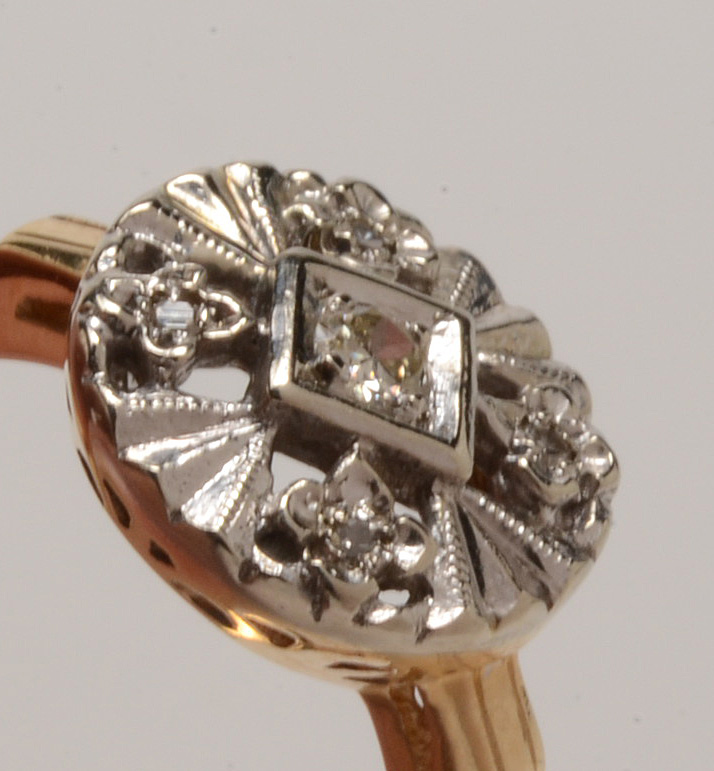 Edwardian 14K Yellow Gold Diamond Ring
