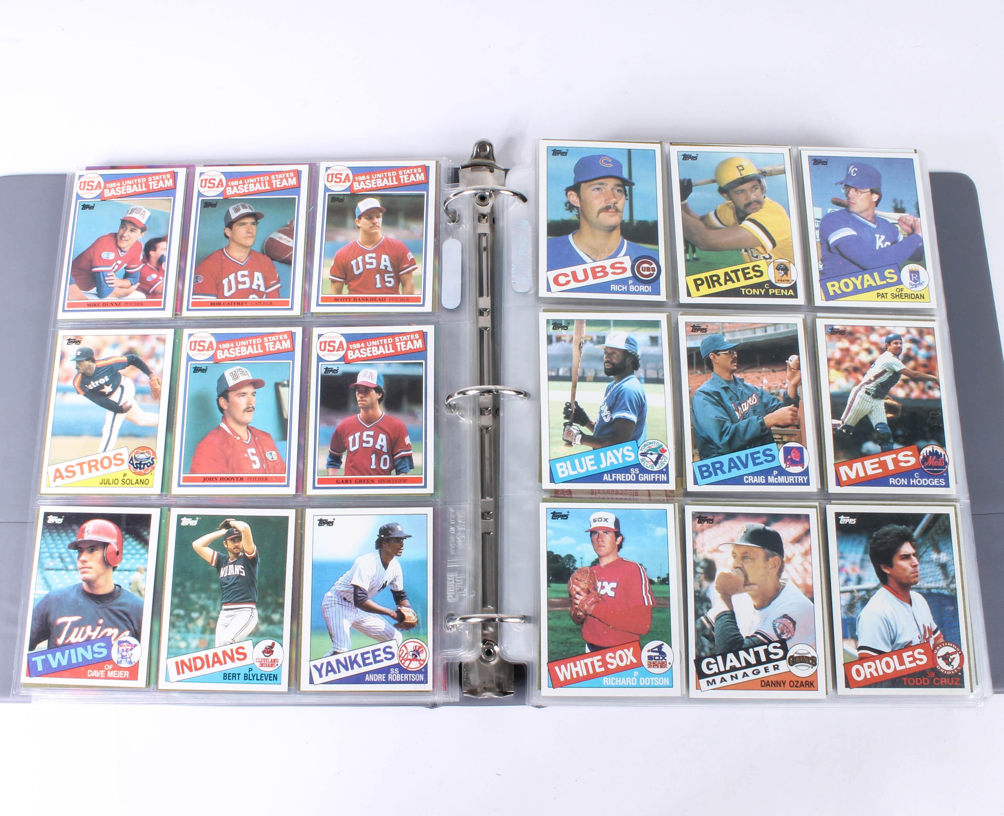 Large Collection of Baseball Cards