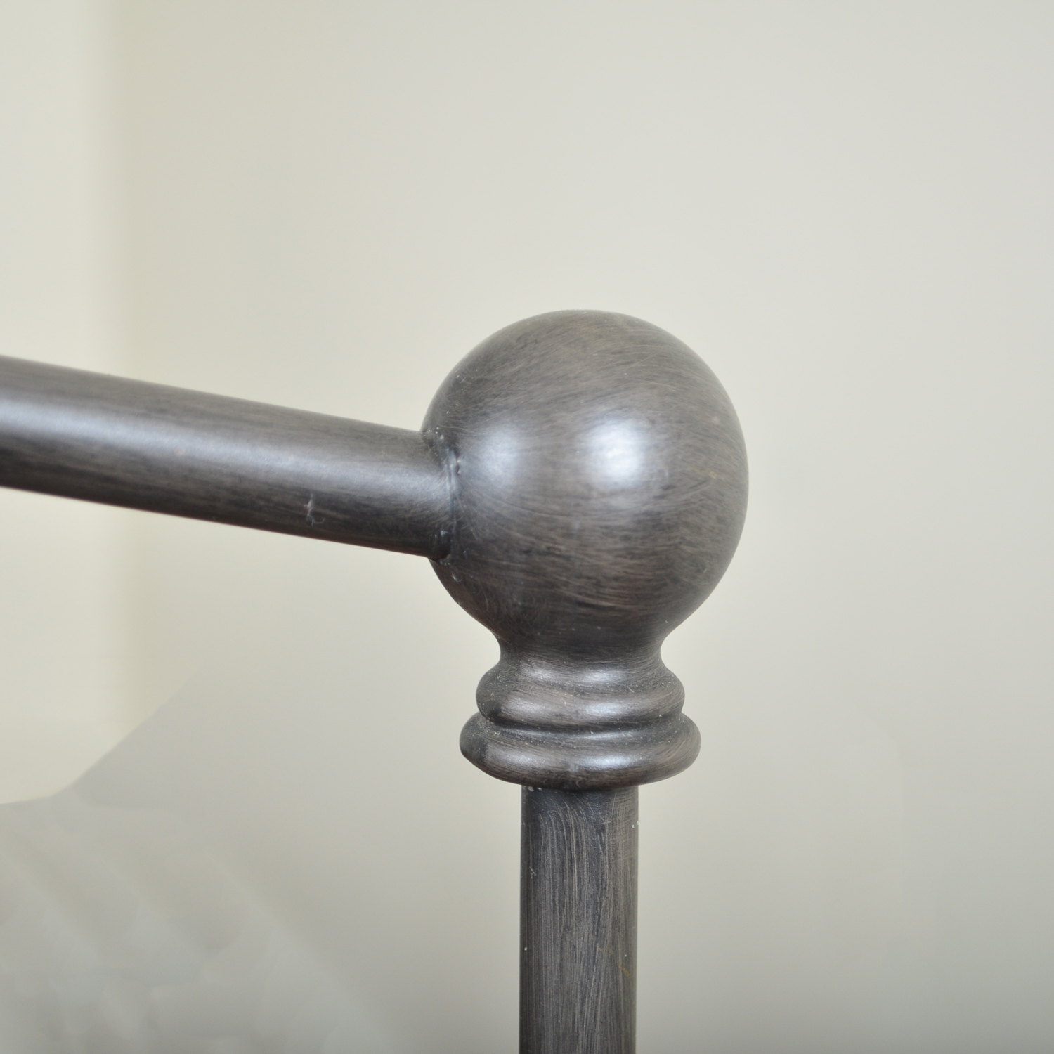 Metal Queen Size Bed Frame