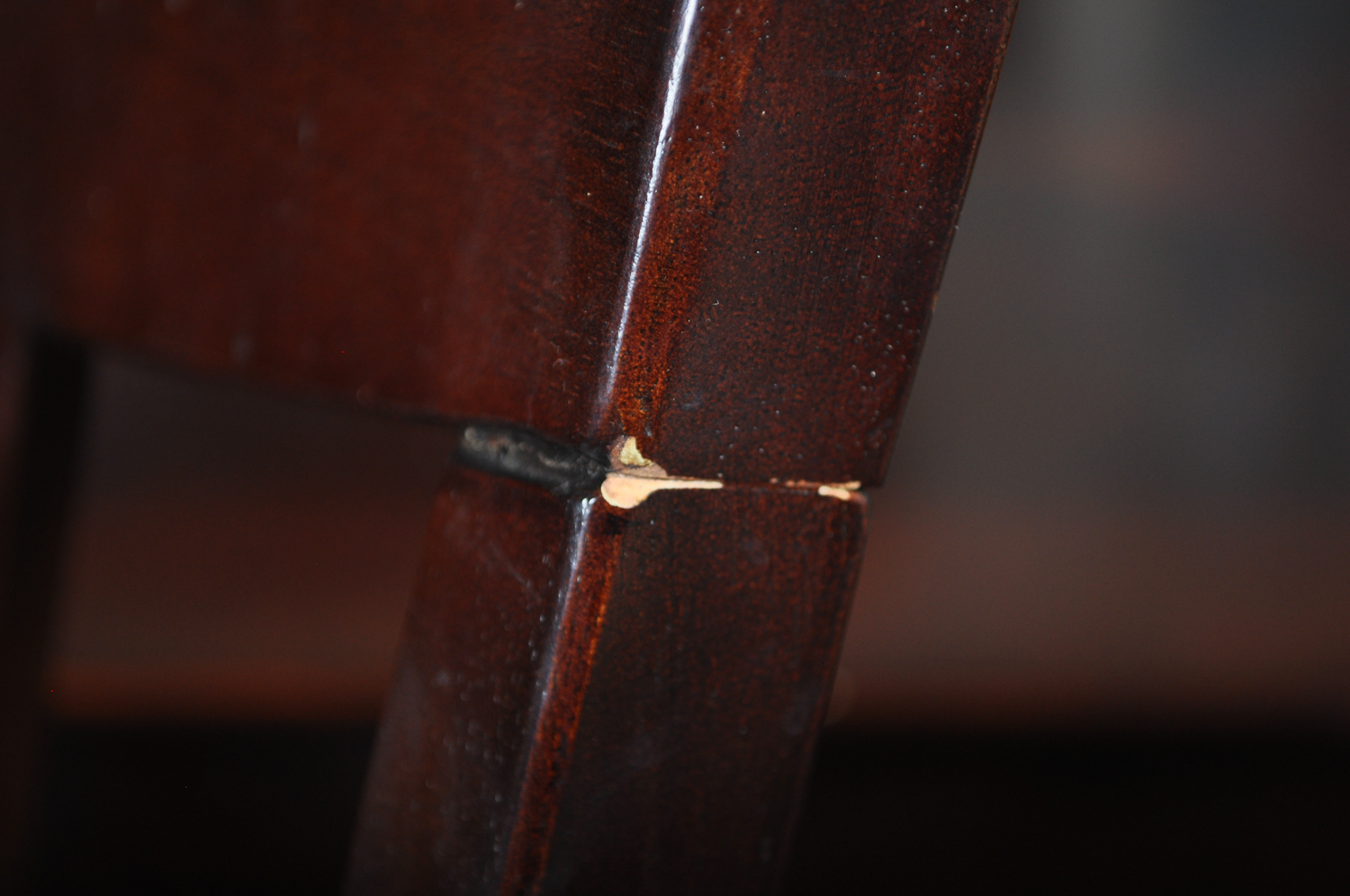 Pedestal Dining Table With Six Chairs