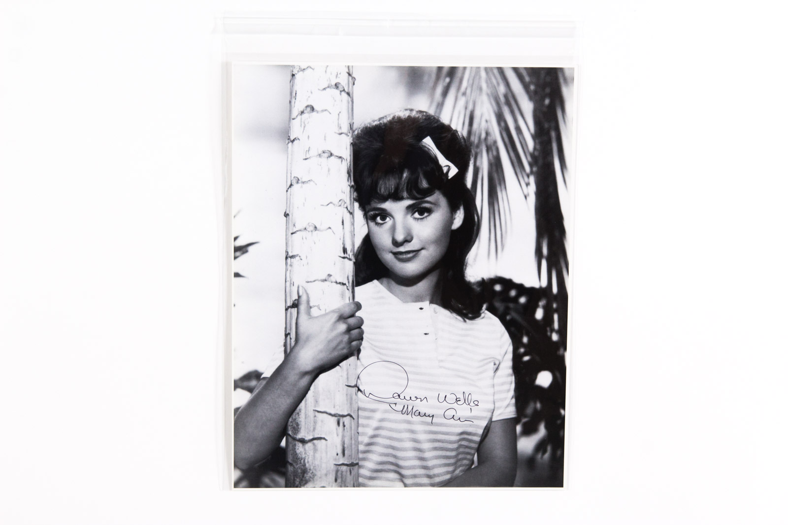 Dawn Wells Signed "Gilligan's Island" Mary Ann Photograph