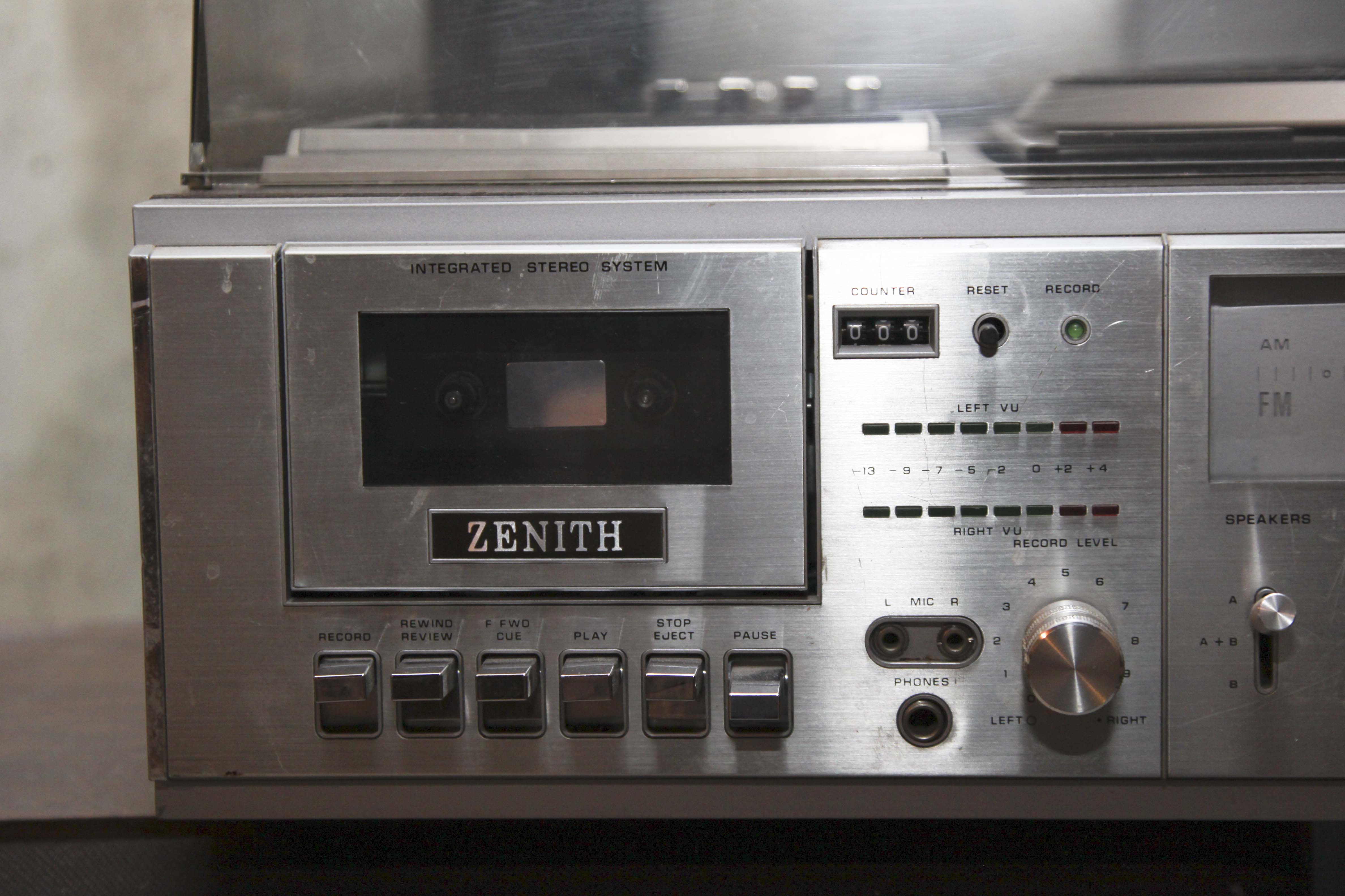 Zenith Vintage Stereo and Allegro 400 Model Speakers