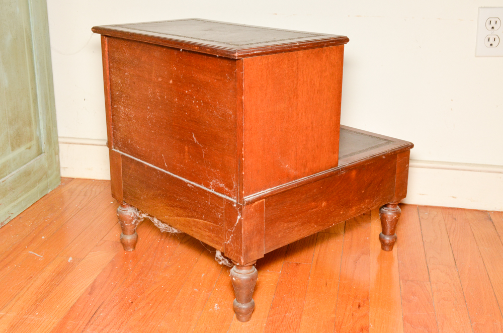 Vintage Federal Style Cherry Bed Steps