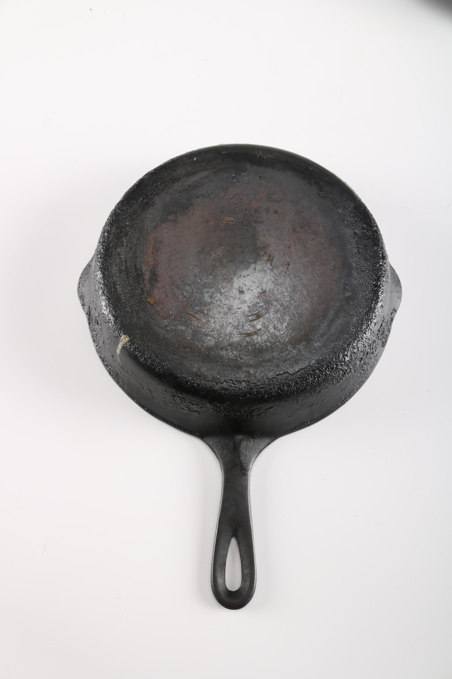 Cast Iron Skillets Featuring Griswold