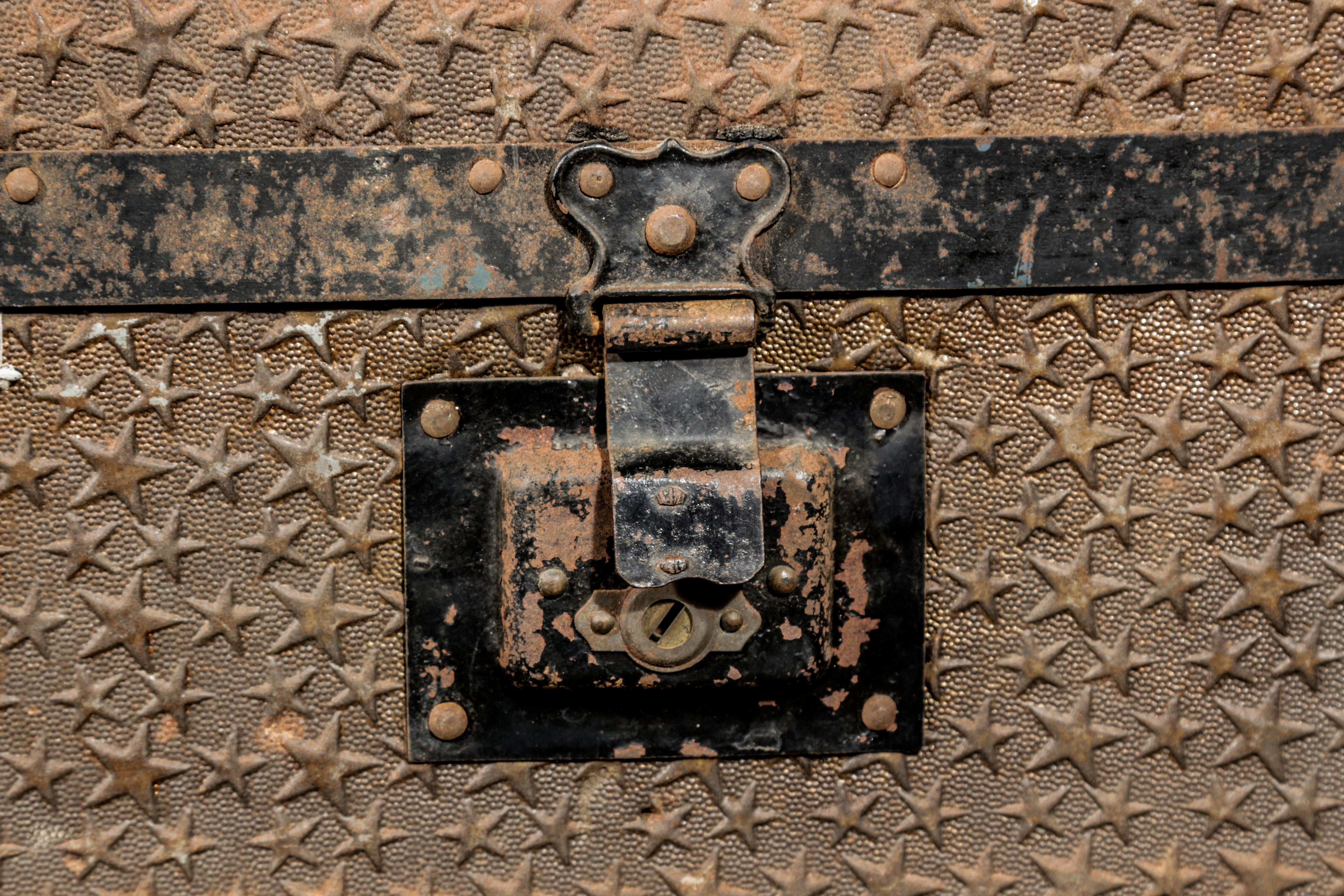 Eau Claire Trunk Co. Steamer Trunk