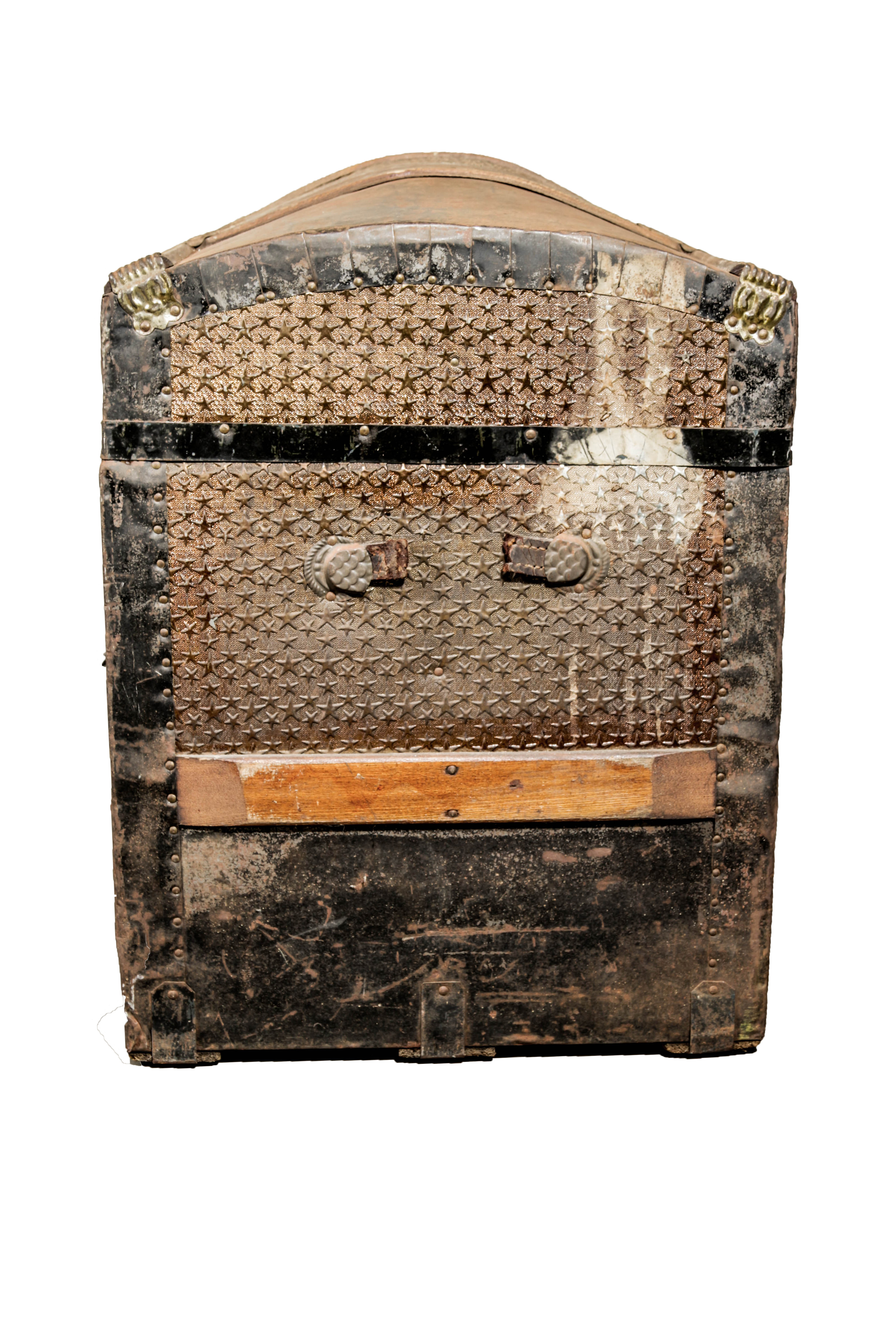 Eau Claire Trunk Co. Steamer Trunk