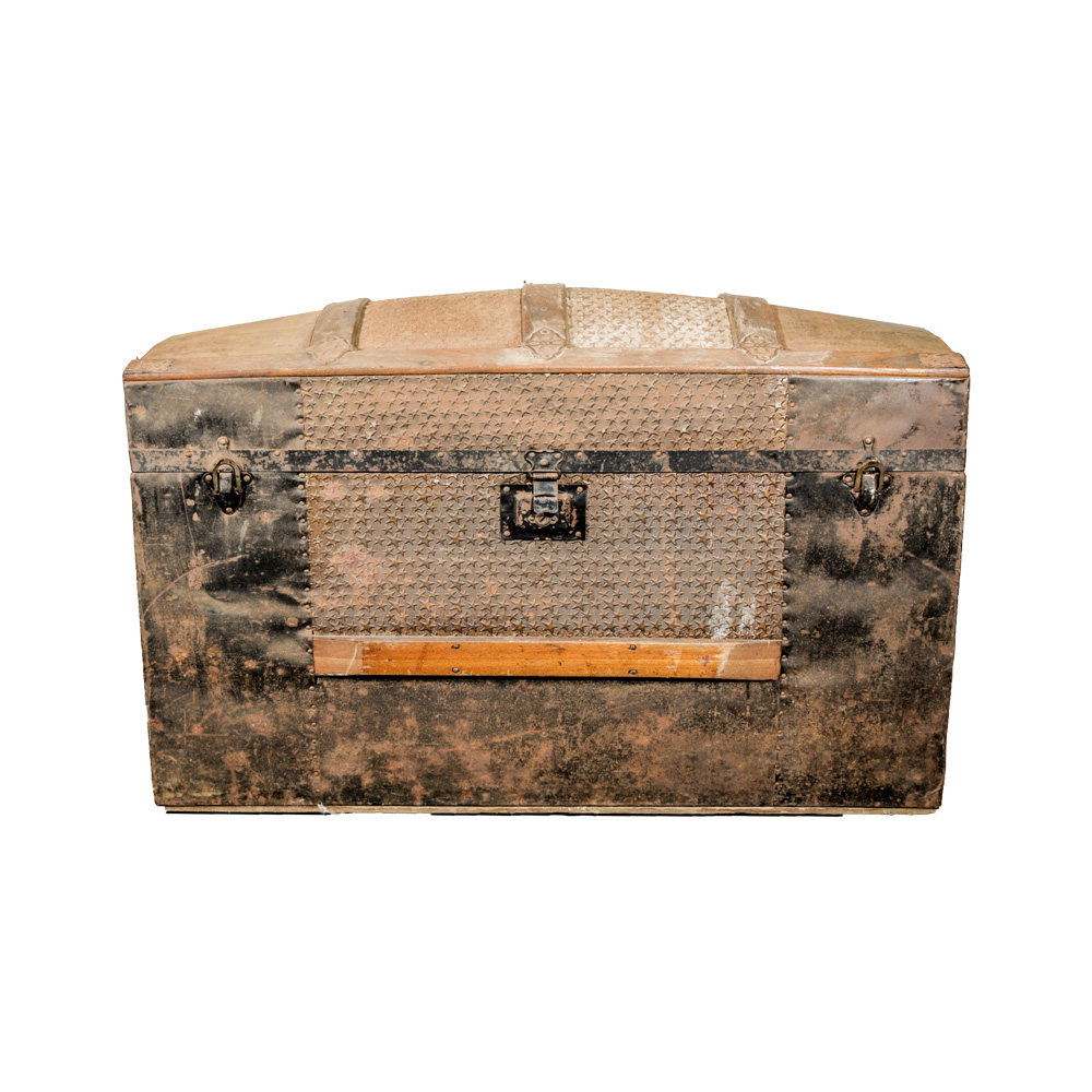 Eau Claire Trunk Co. Steamer Trunk