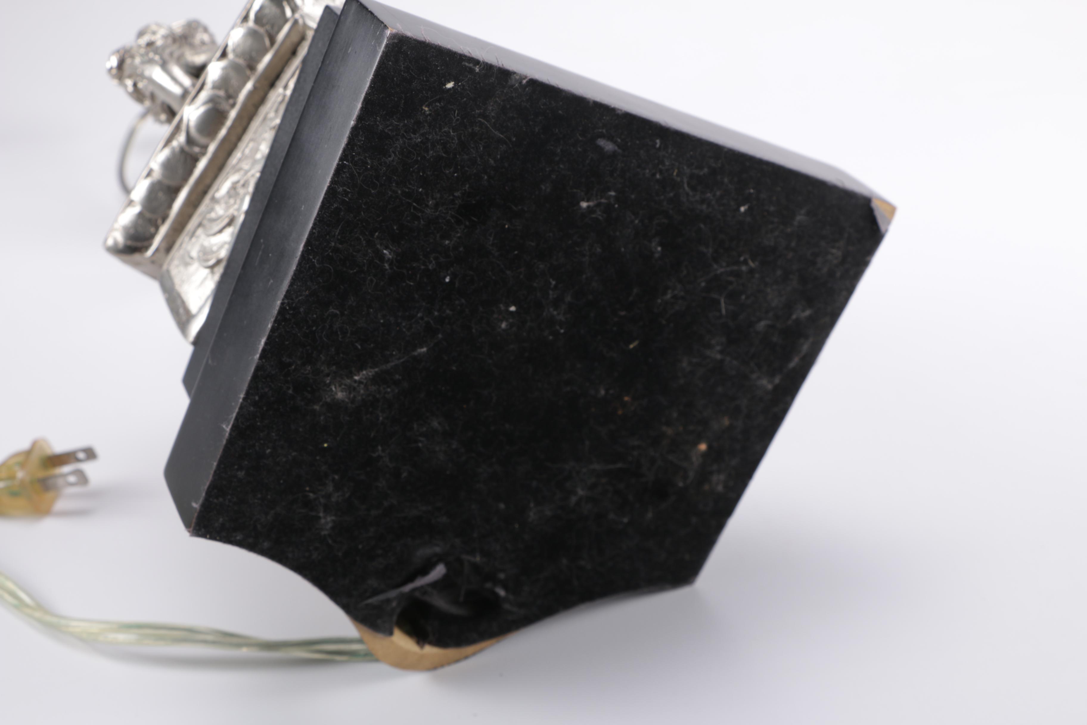 Guardian Lion Table Lamp