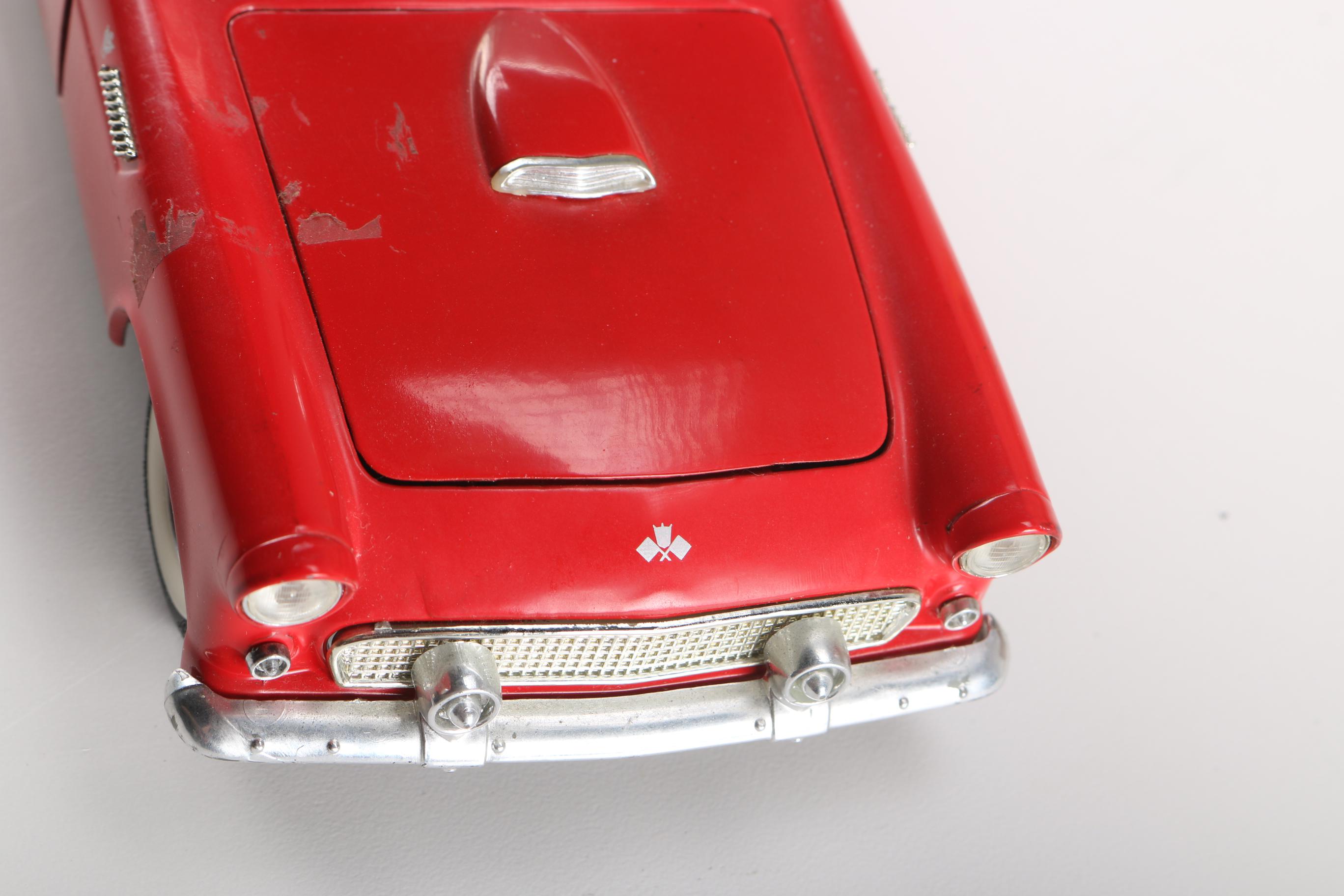 Ford Thunderbird Memorabilia including "Solido 1955 Thunderbird G. Sport 4517"