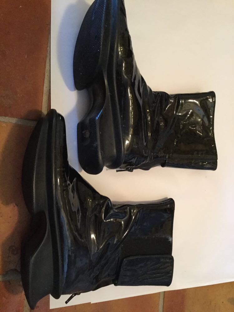**UNLISTABLE**Pair Of Prada Boots