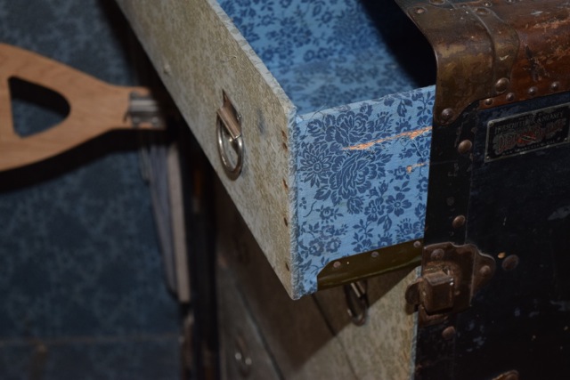 Antique Hirschfelder& Meaney Steamer Trunk