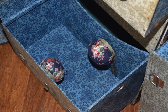 Antique Hirschfelder& Meaney Steamer Trunk