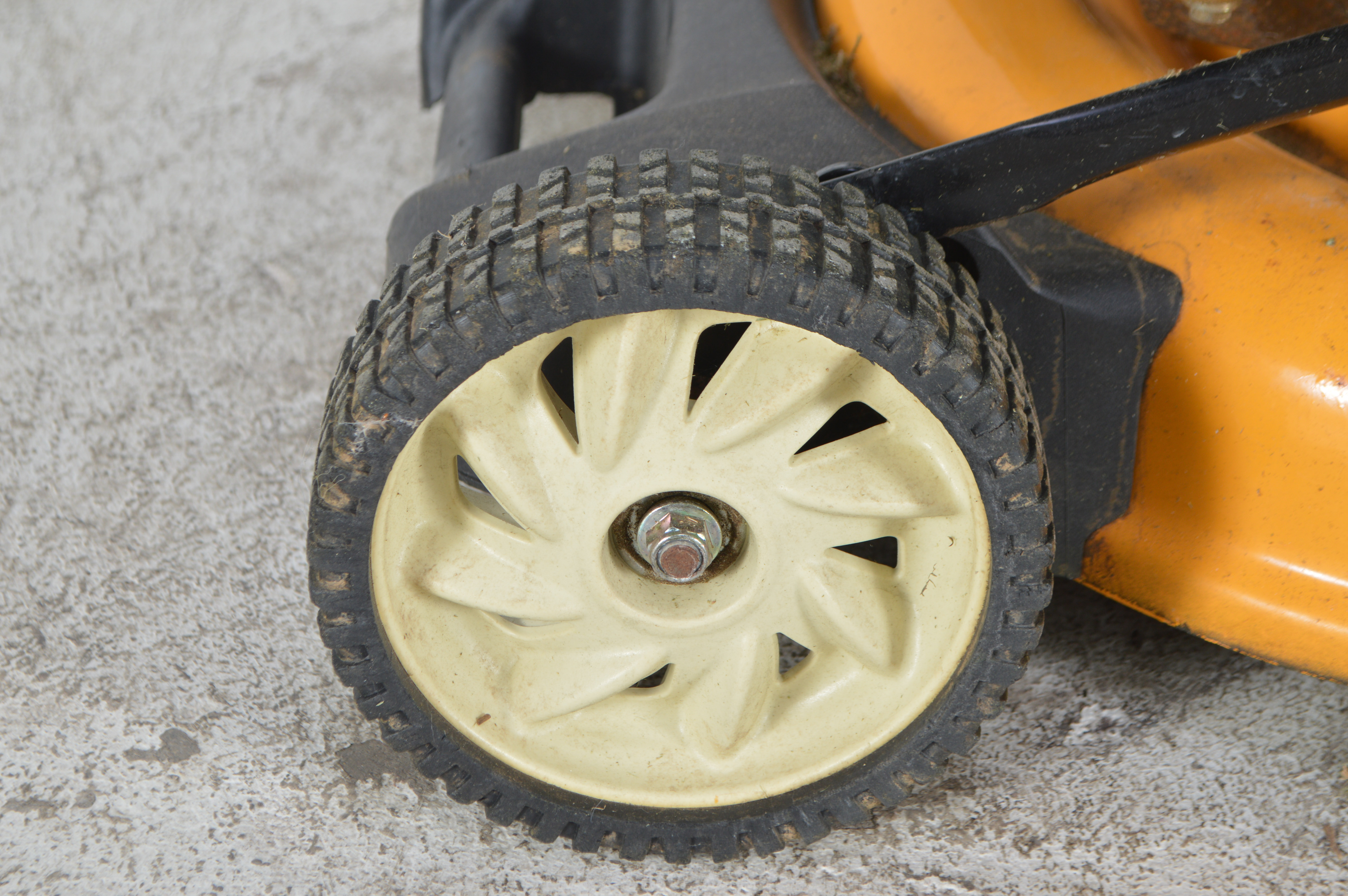 Cub Cadet Lawn Mower