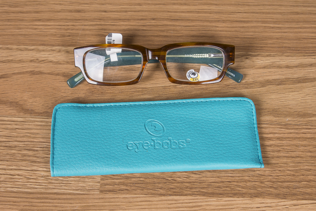 Eyebobs and Scojo Gels Reader Glasses with Cases