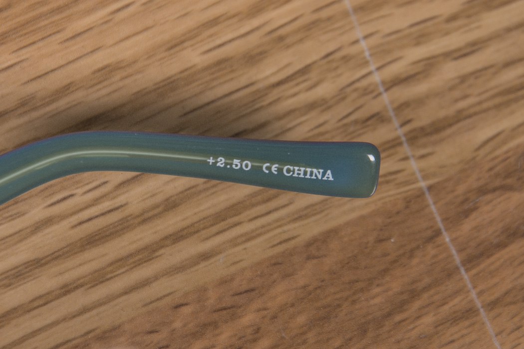 Eyebobs and Scojo Gels Reader Glasses with Cases