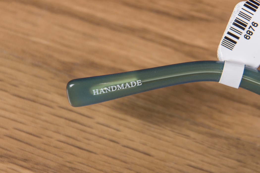 Eyebobs and Scojo Gels Reader Glasses with Cases