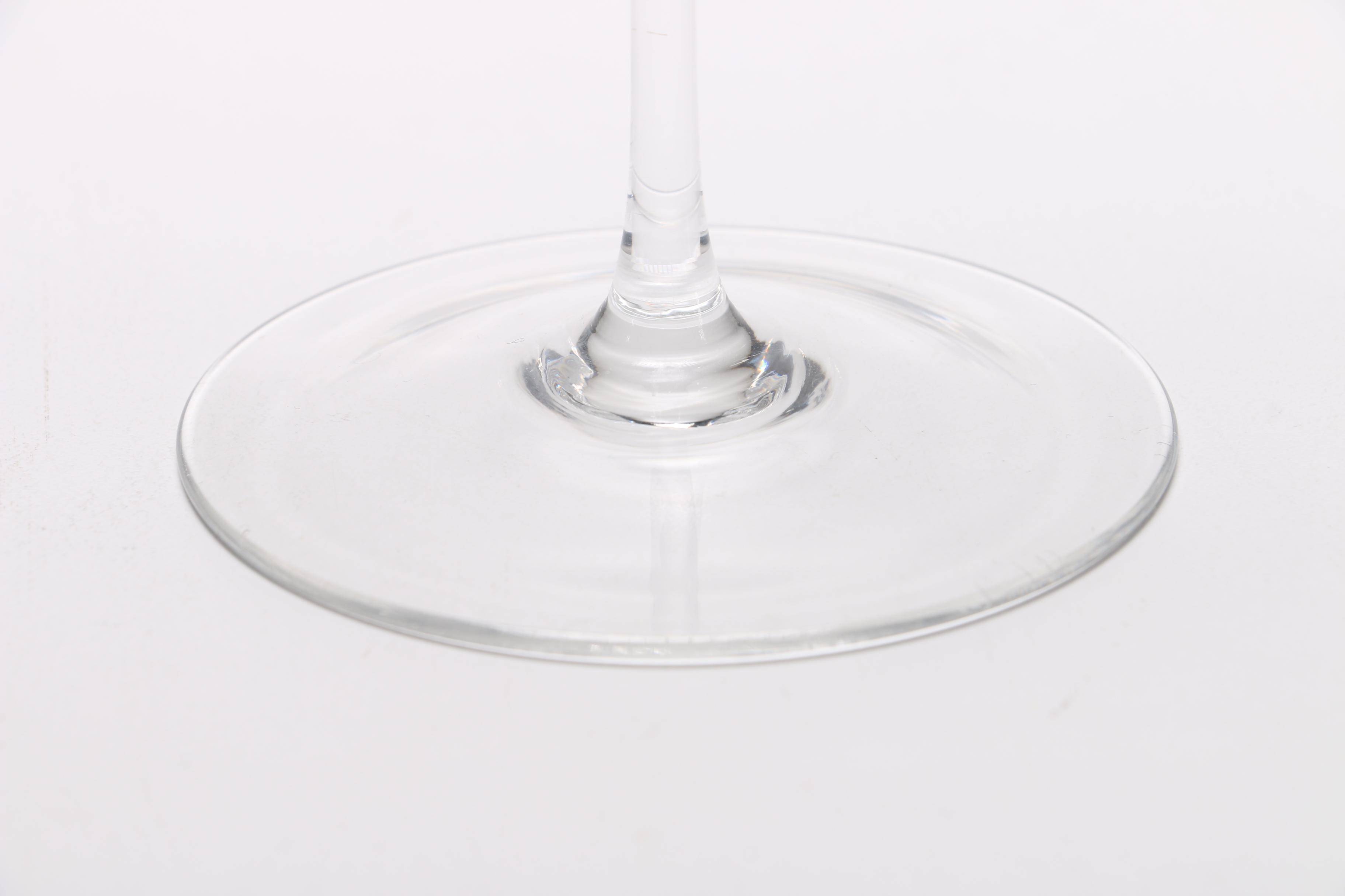 Glass and Wooden Décor Featuring Candle Holders