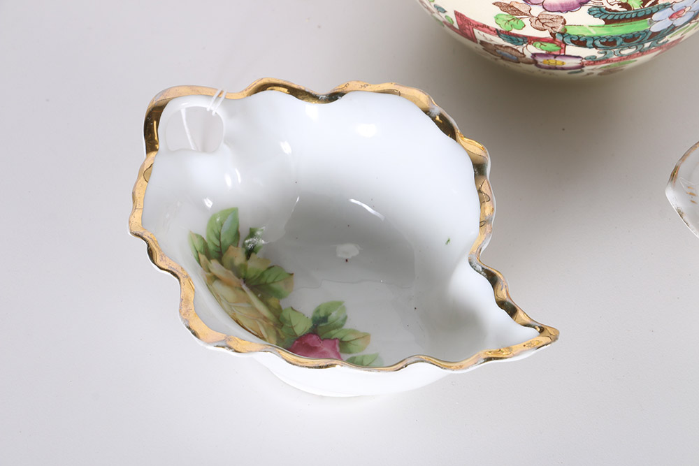 Floral Tableware Featuring Masons