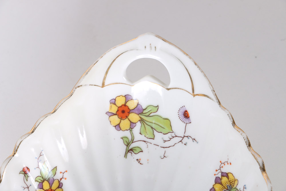 Floral Tableware Featuring Masons