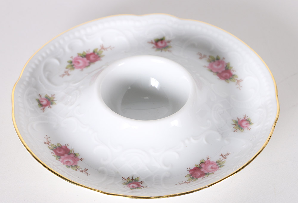 Floral Tableware Featuring Masons