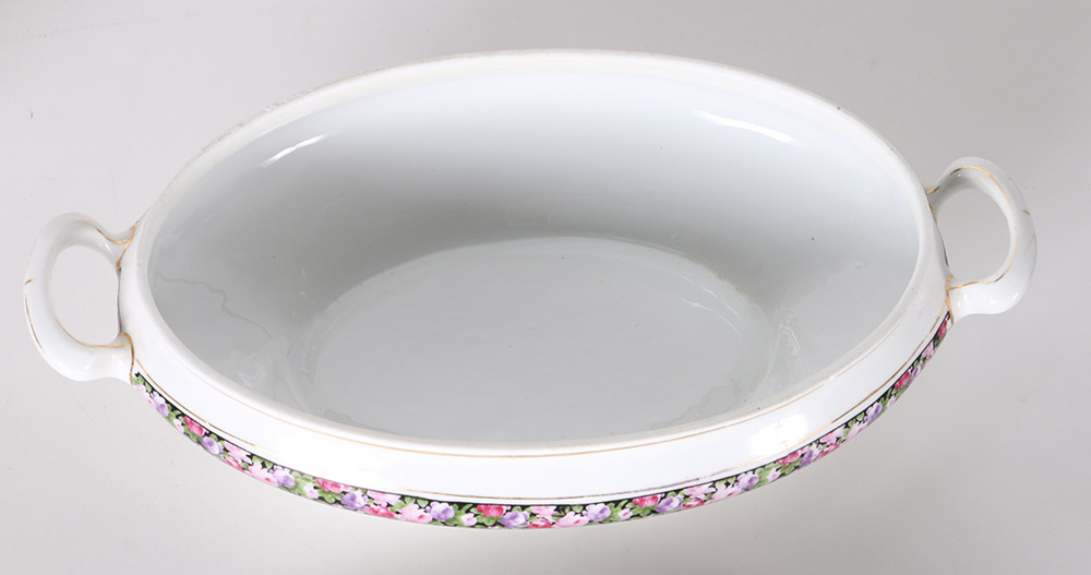 Floral Tableware Featuring Masons