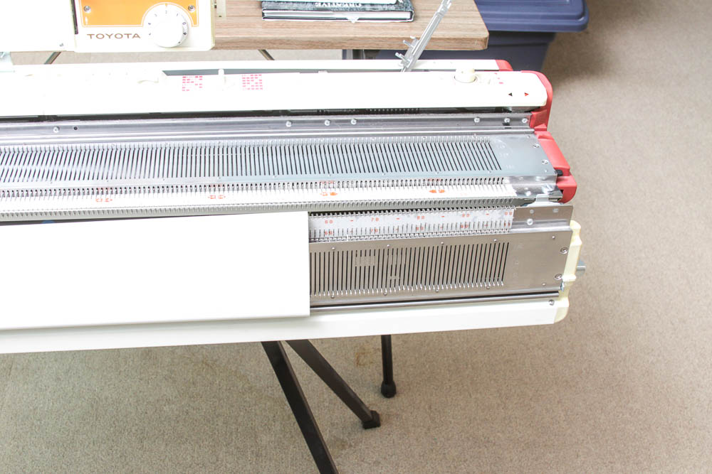 Toyota KS-950 Automatic Knitting Machine