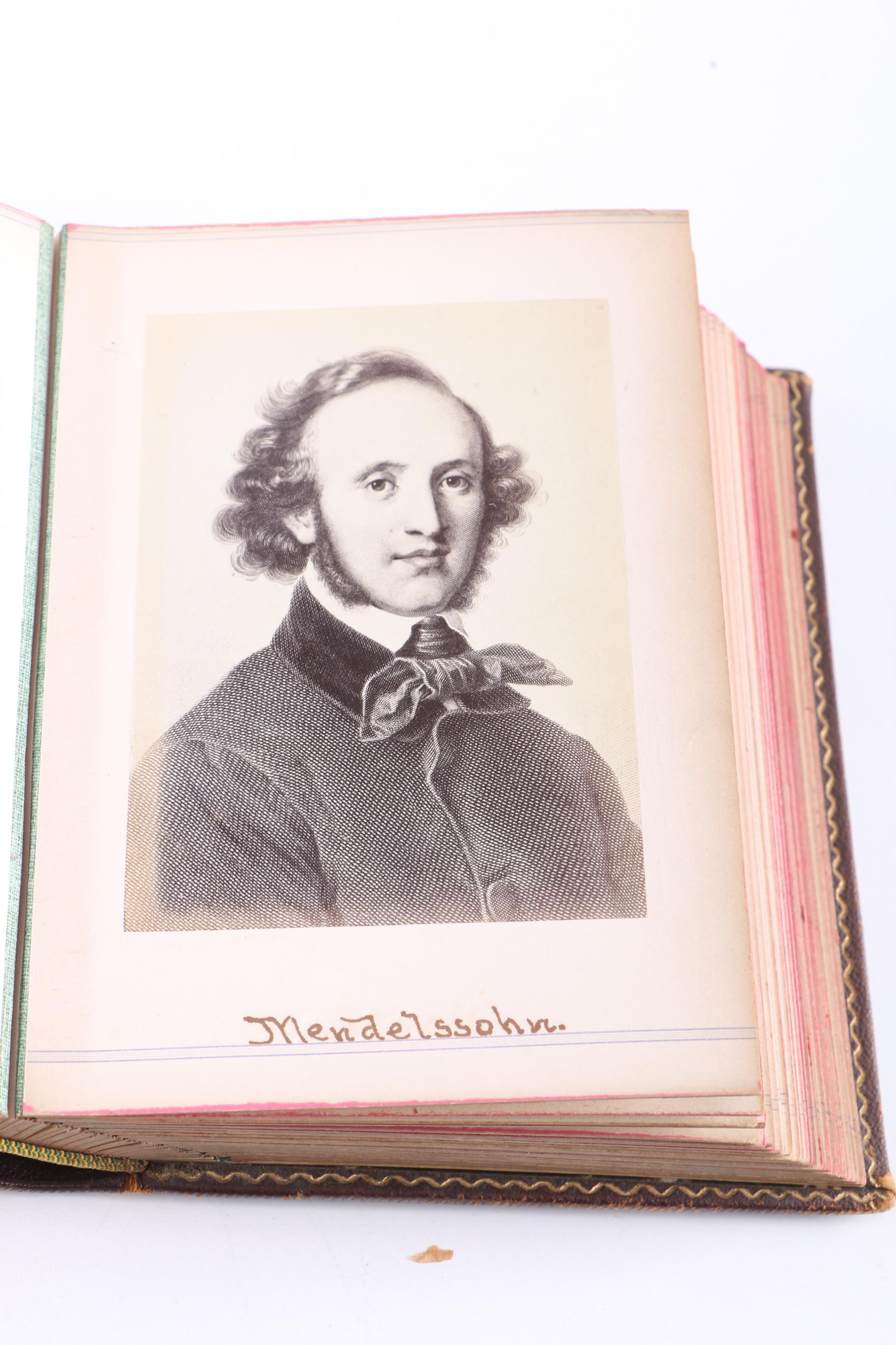 Victorian Style Photo Booklets