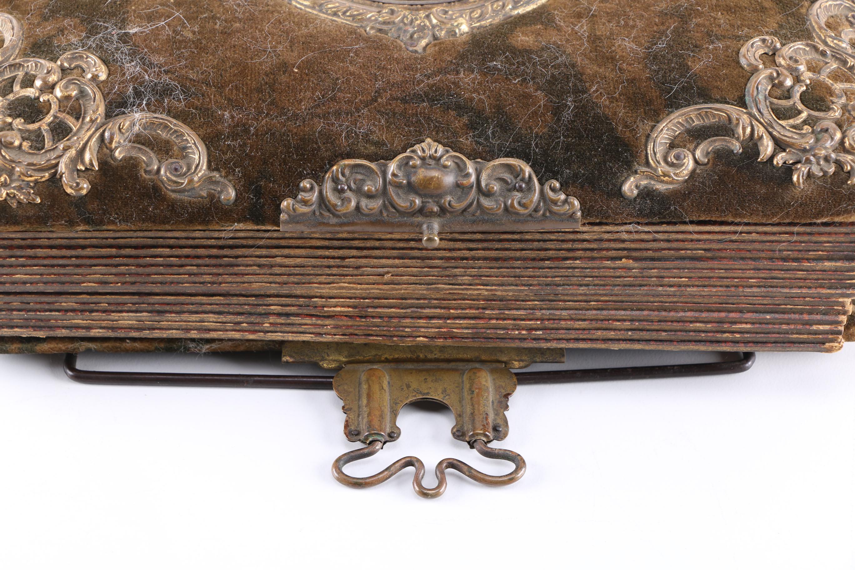 Victorian Style Photo Booklets