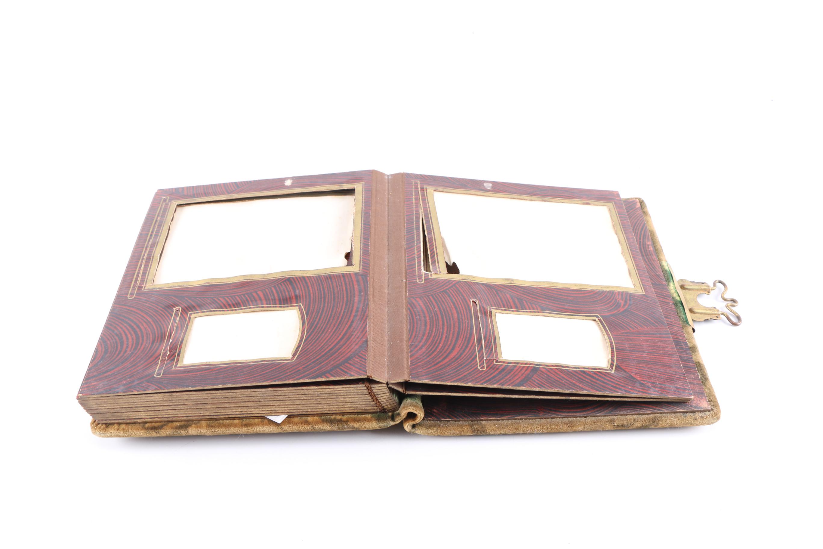 Victorian Style Photo Booklets