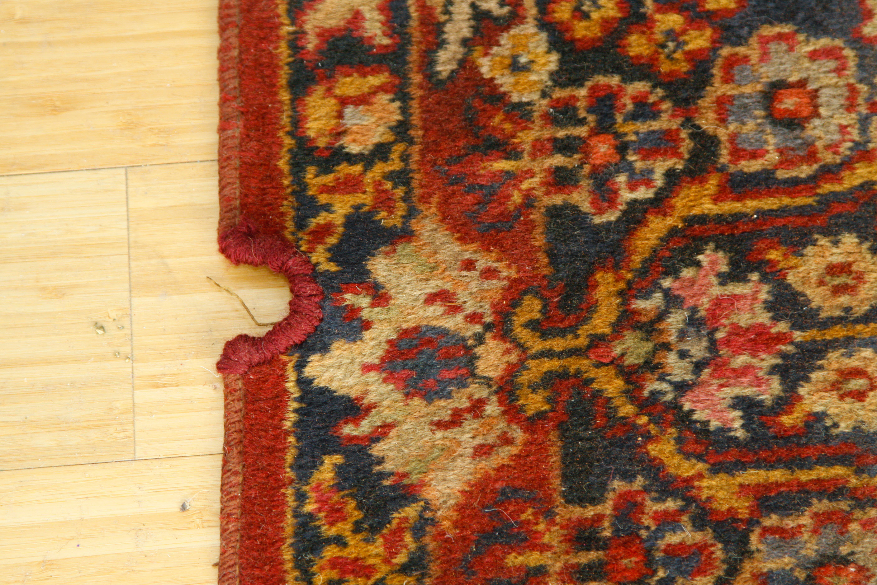 Large Power Loomed Semi-Antique Lilihan-Style Wool Area Rug