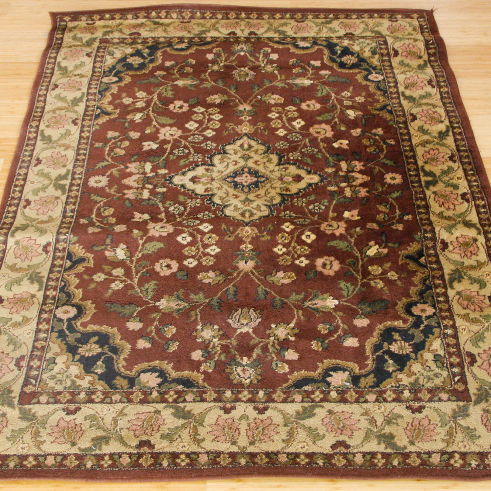 Machine Woven Persian-Style Floral Medallion Area Rug