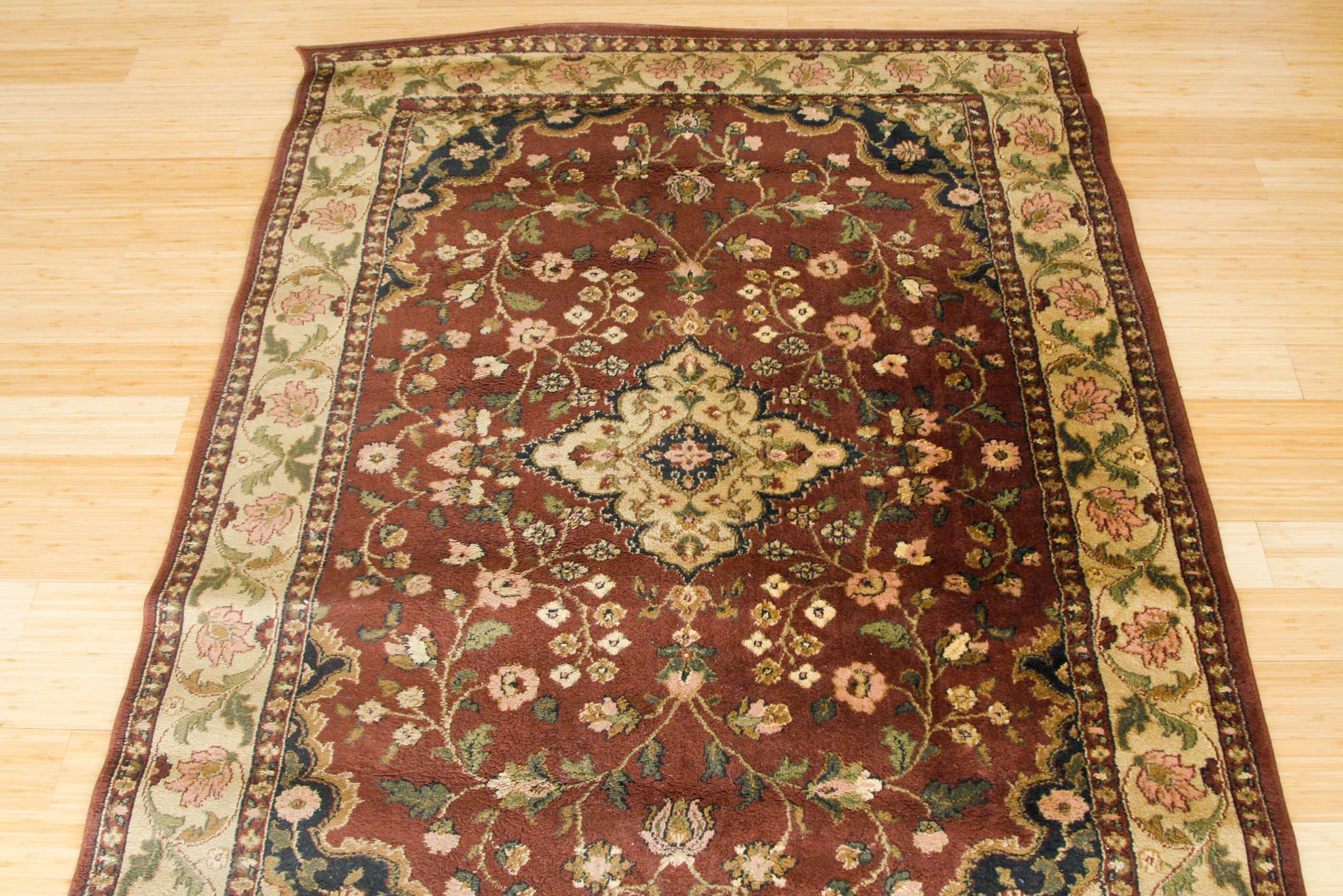 Machine Woven Persian-Style Floral Medallion Area Rug