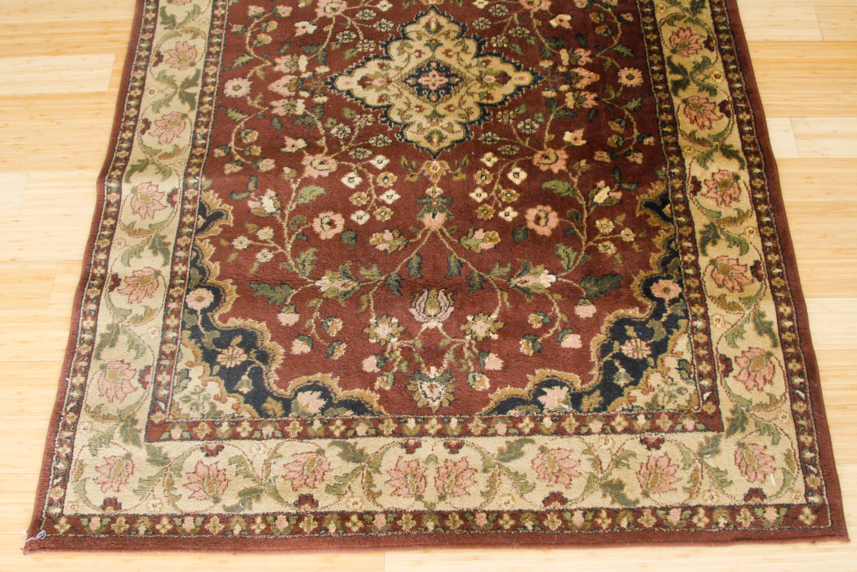 Machine Woven Persian-Style Floral Medallion Area Rug