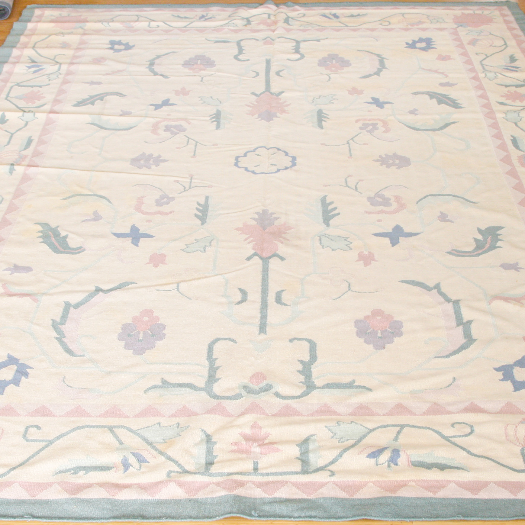Large Handwoven Flat Weave Dhurrie Rug