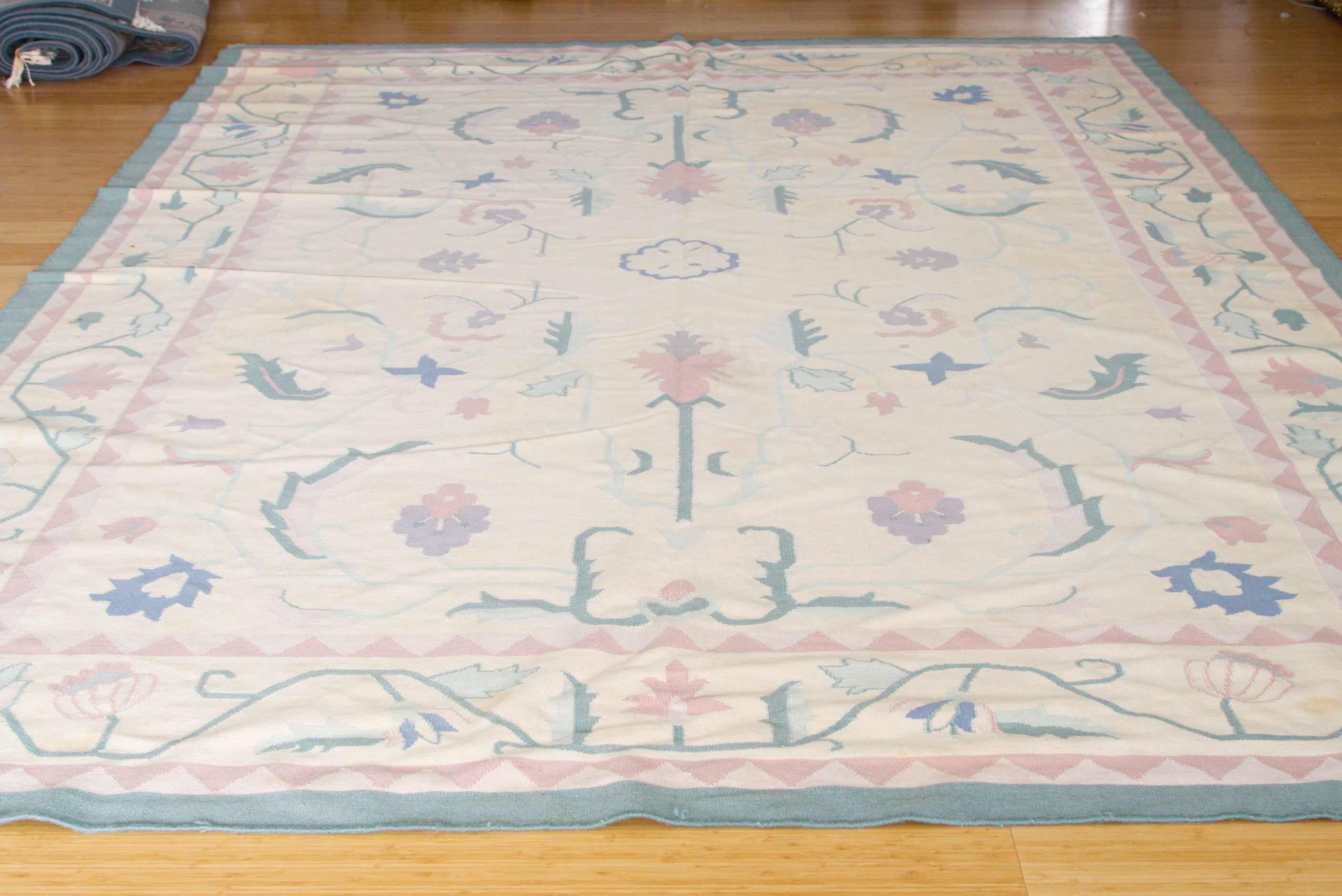 Large Handwoven Flat Weave Dhurrie Rug