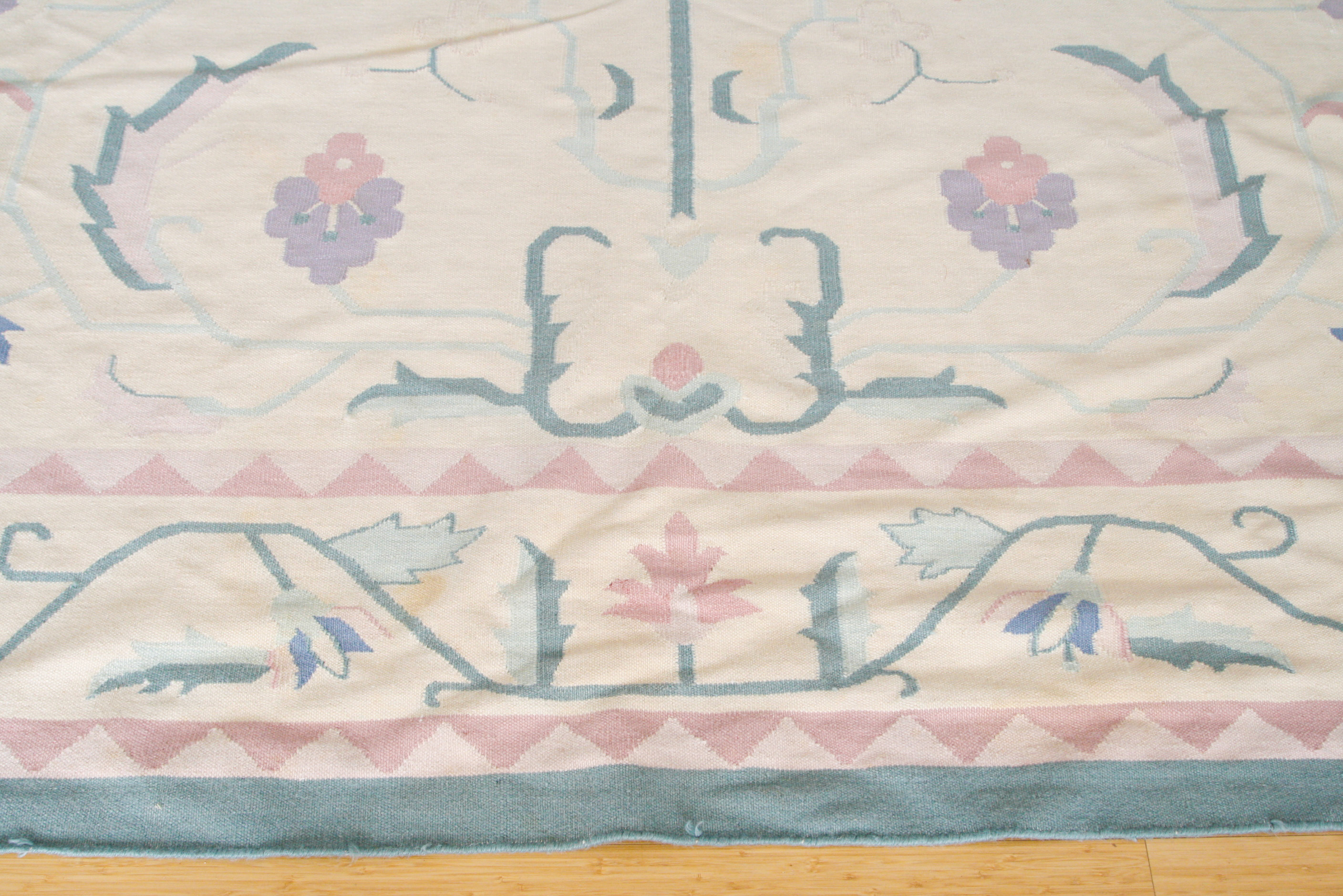 Large Handwoven Flat Weave Dhurrie Rug