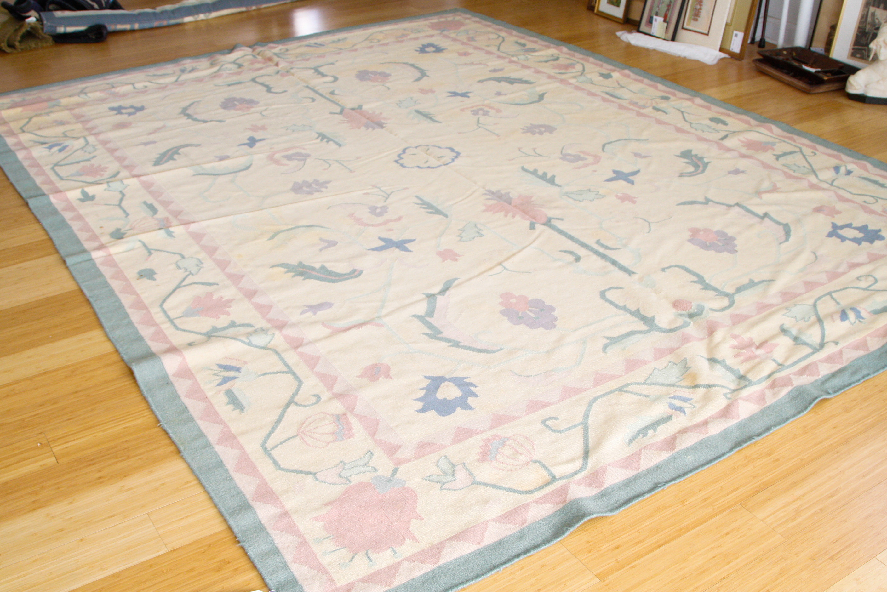 Large Handwoven Flat Weave Dhurrie Rug