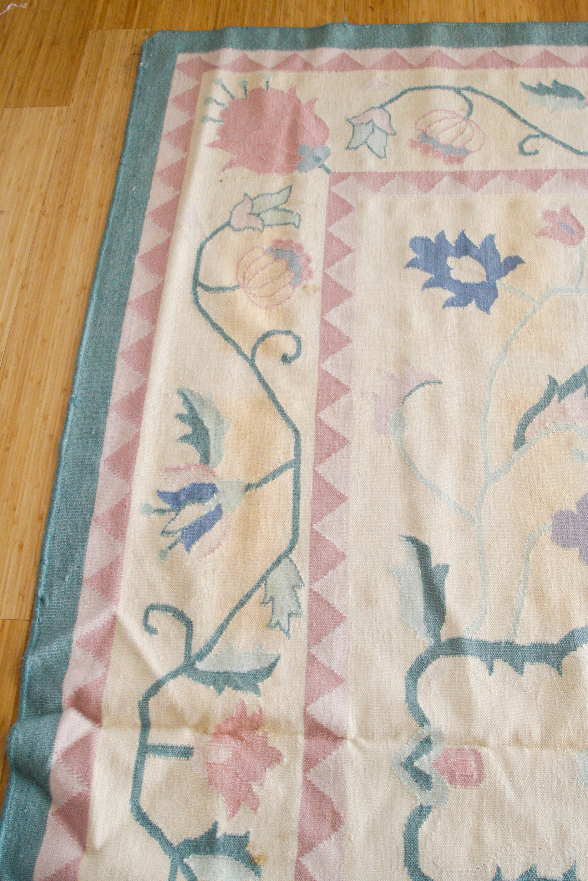 Large Handwoven Flat Weave Dhurrie Rug