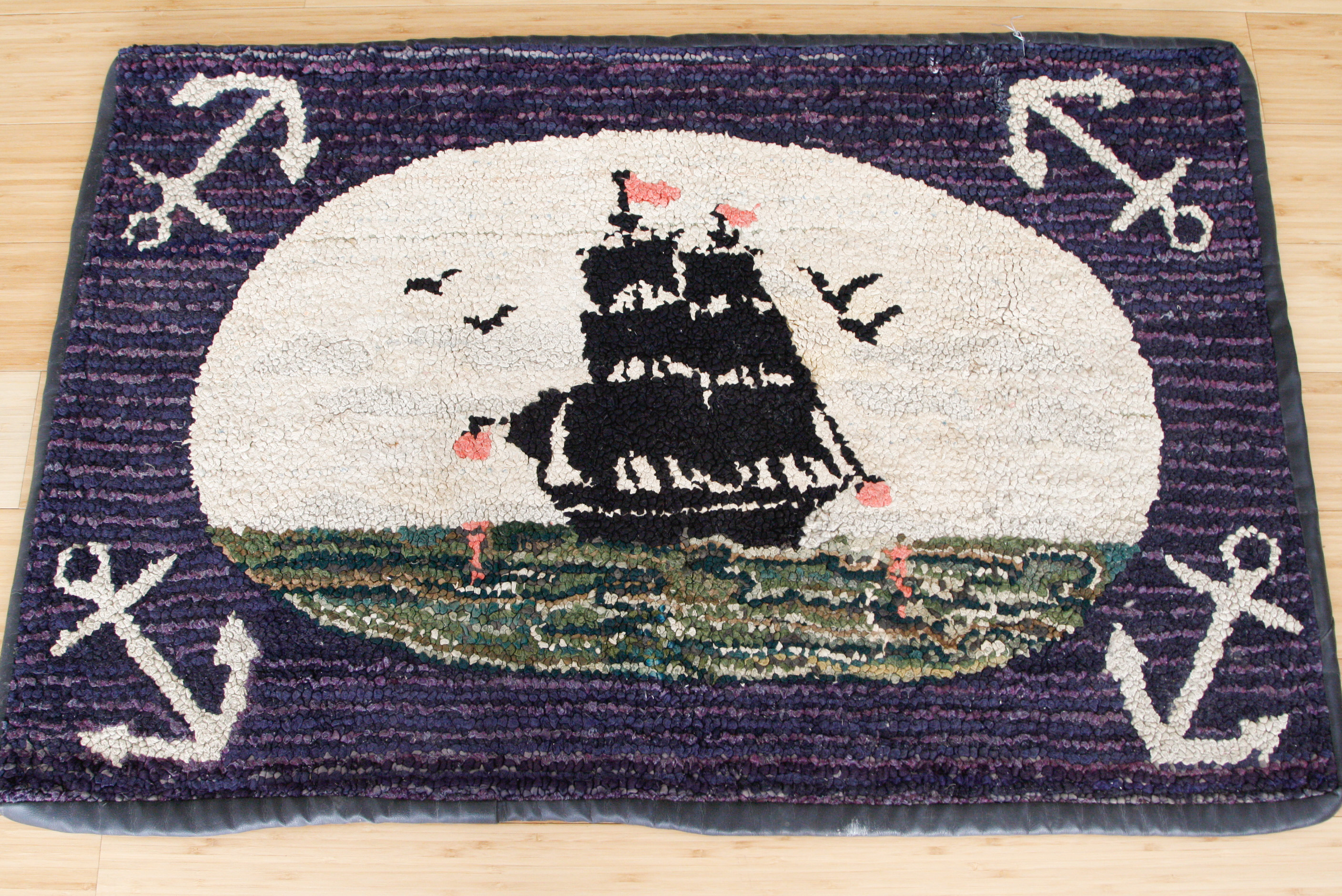 Hand-Hooked Wool Mat with Clipper Motif
