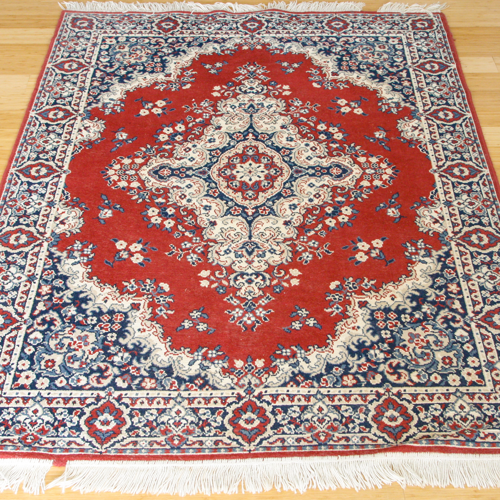 Machine Woven Persian-Style Medallion Area Rug