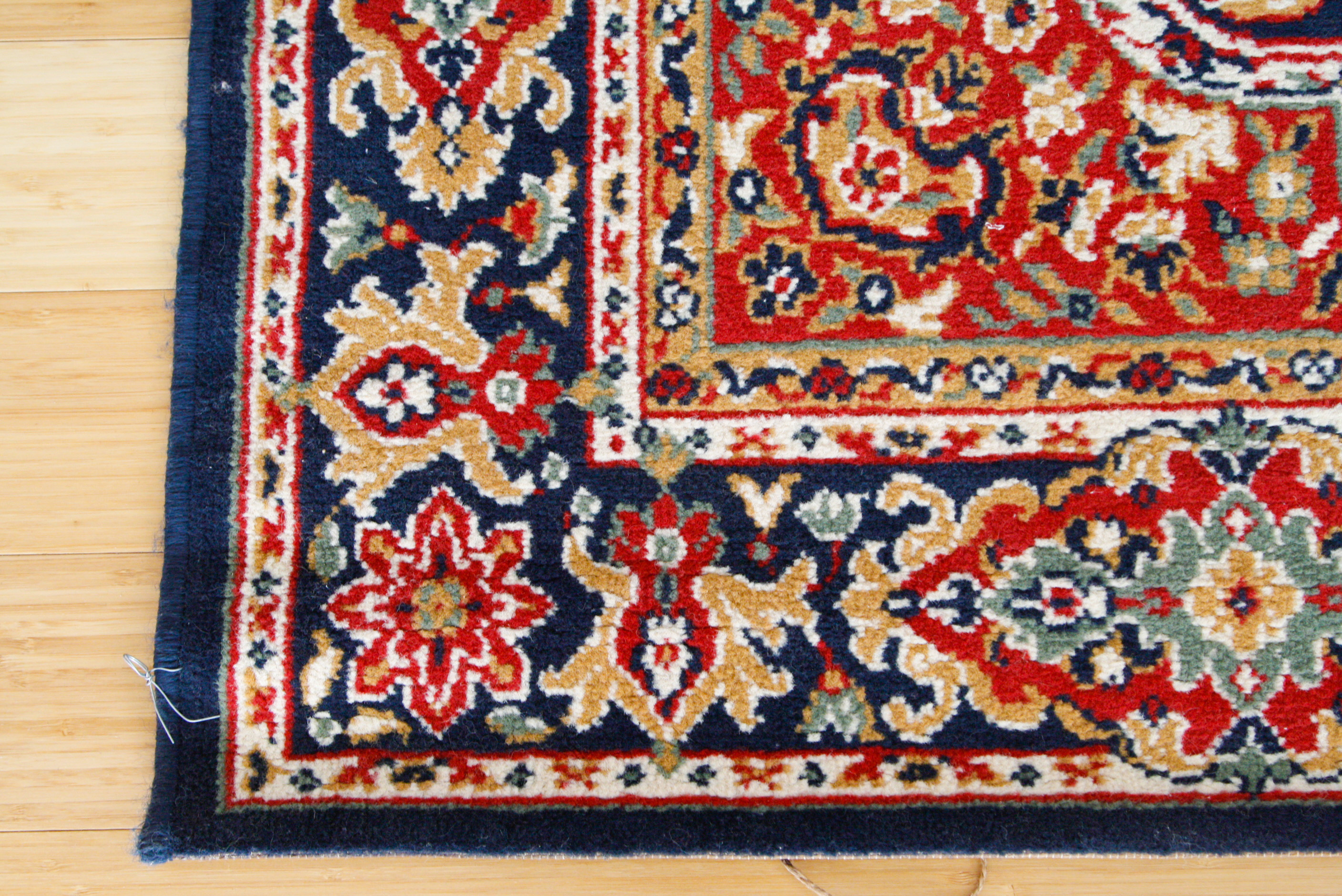 Power Loomed Persian-Style Medallion Area Rug
