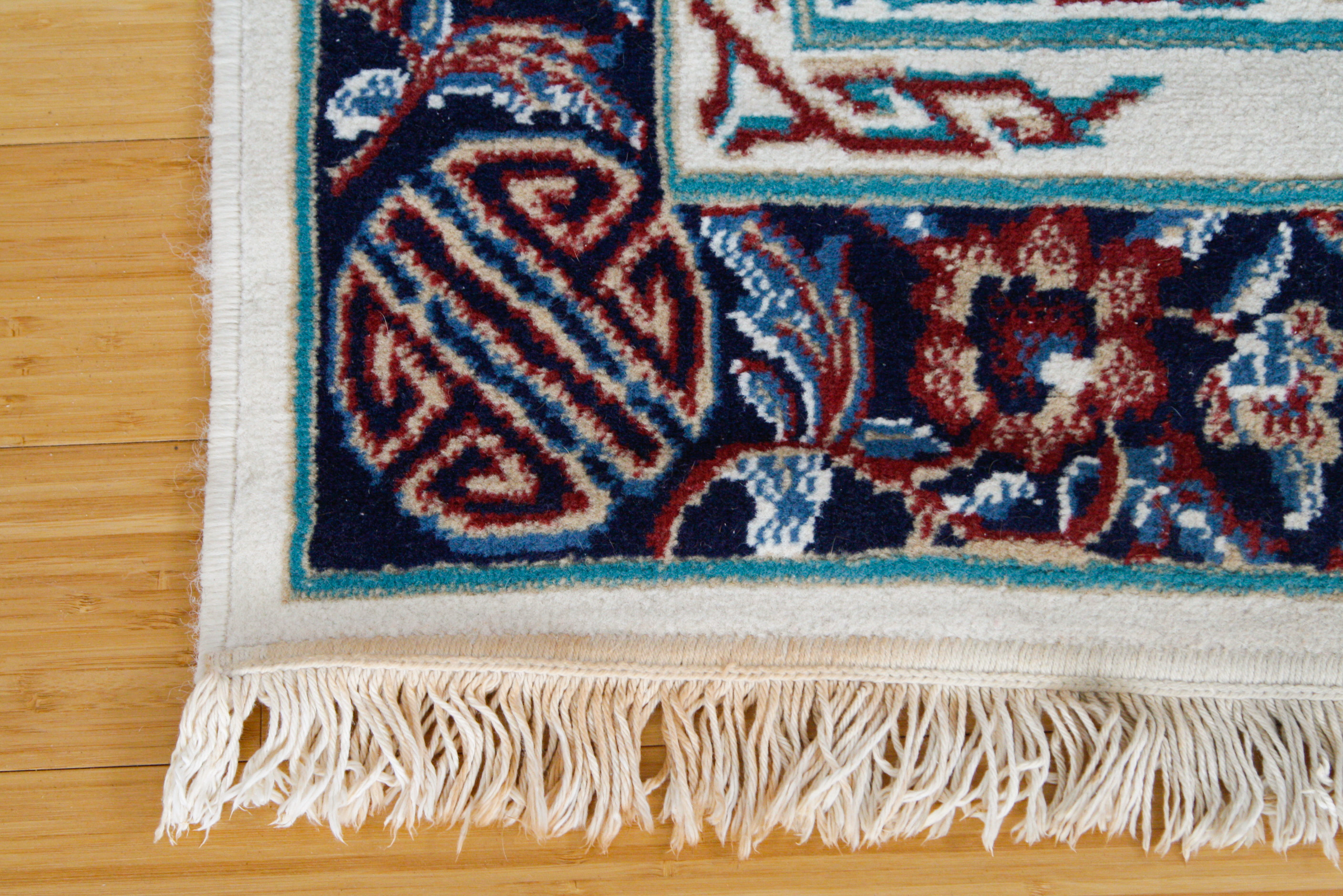 Machine Woven Chinese-Style Medallion Area Rug