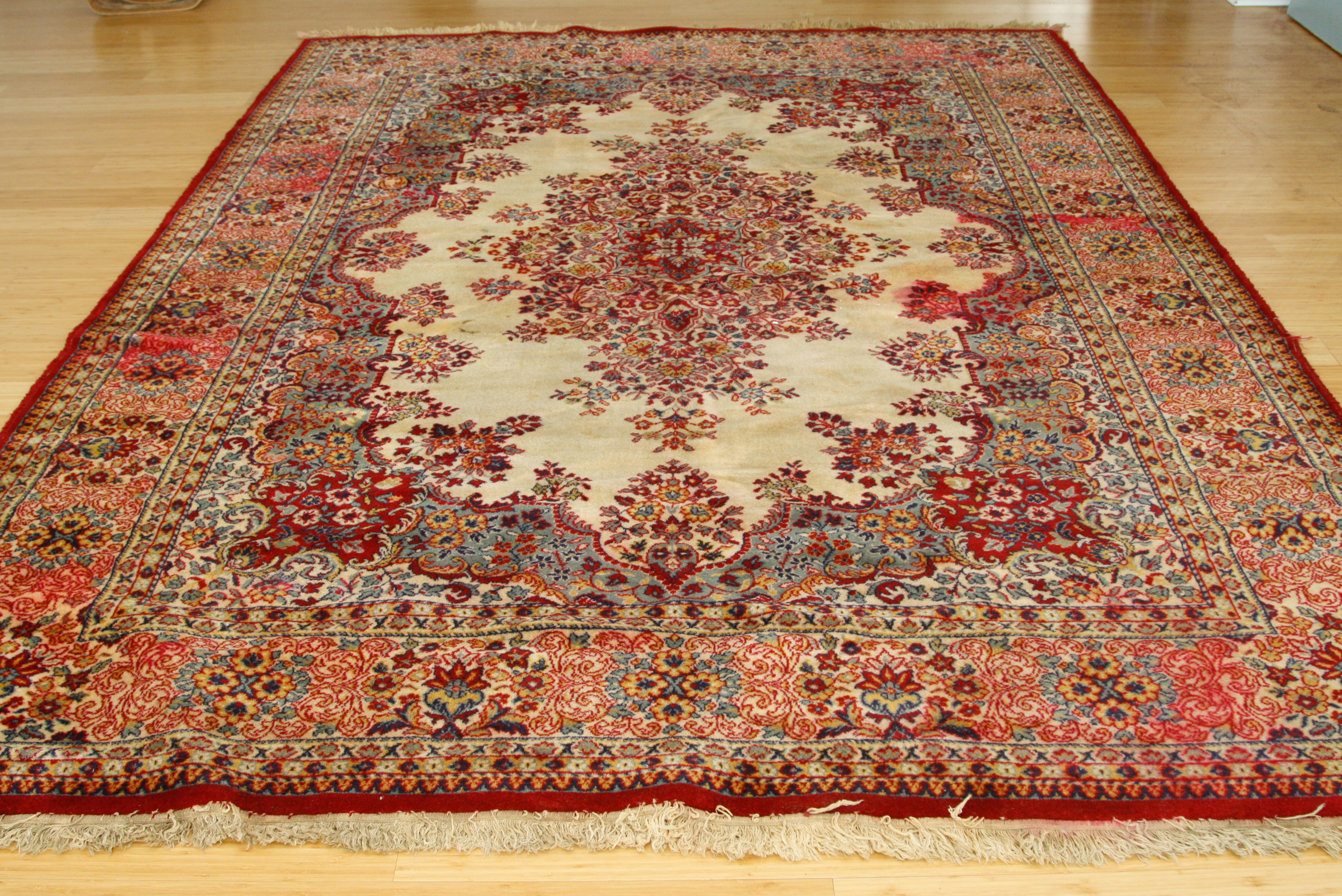 Large Machine Woven Persian-Style Floral Medallion Rug
