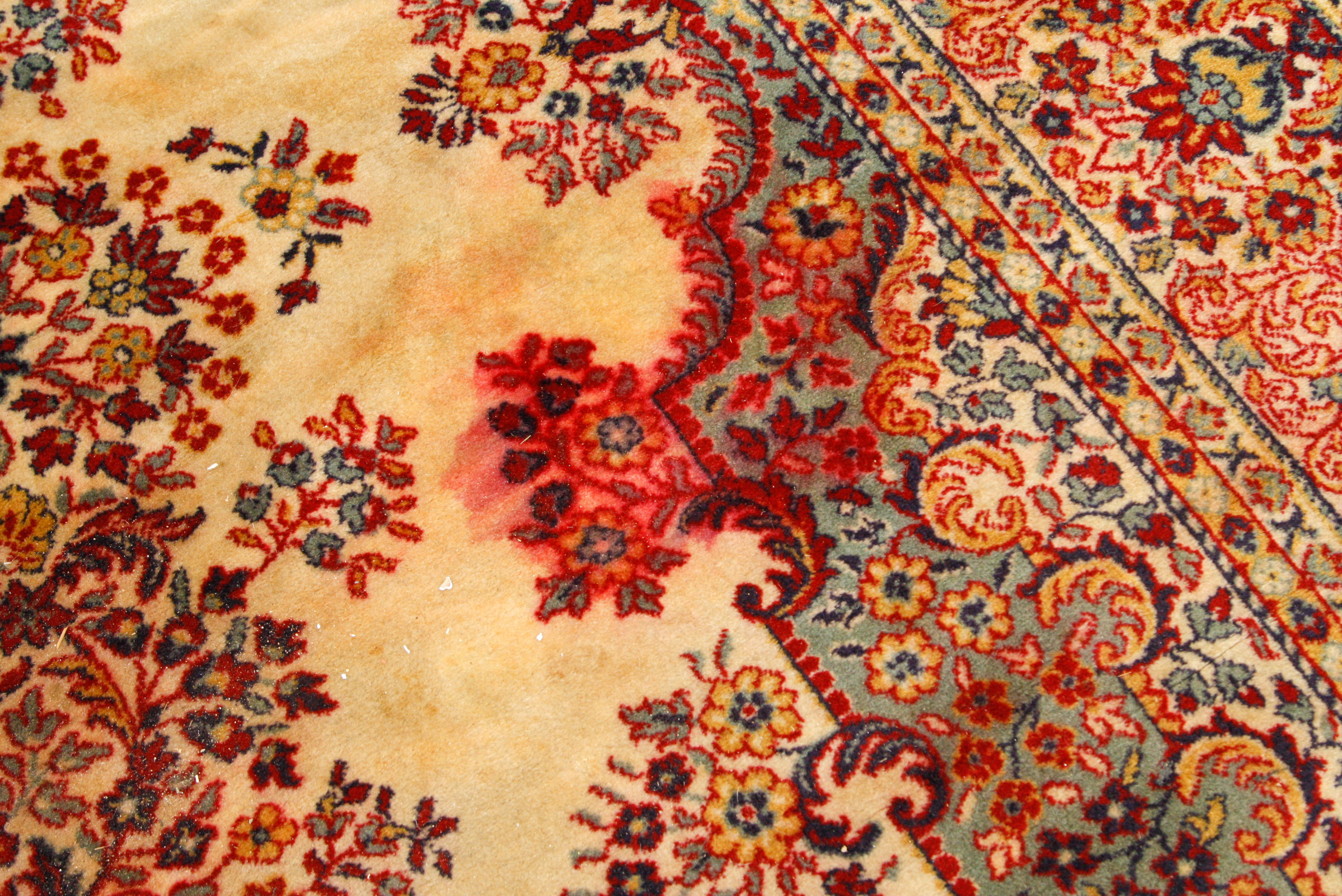 Large Machine Woven Persian-Style Floral Medallion Rug