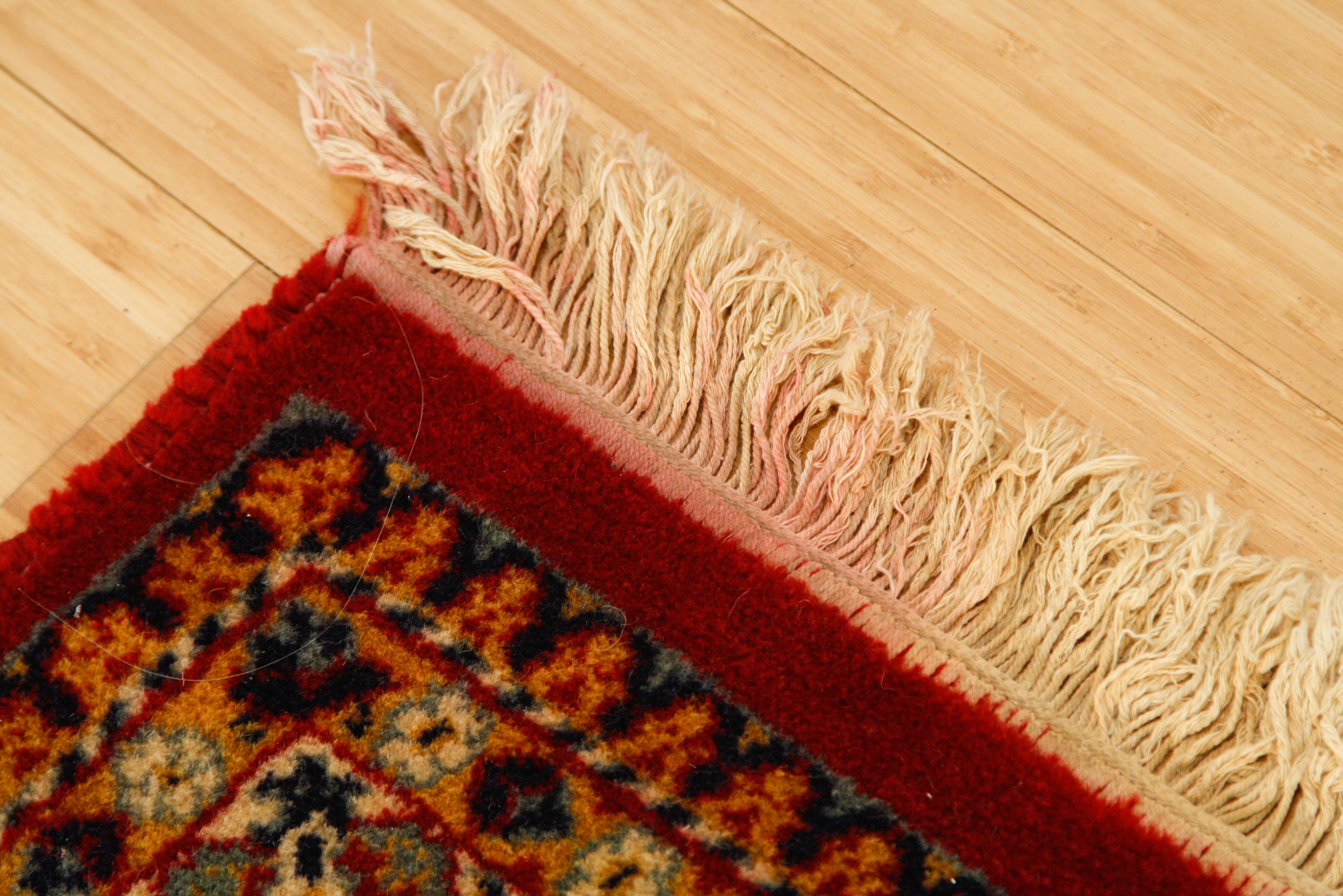 Large Machine Woven Persian-Style Floral Medallion Rug