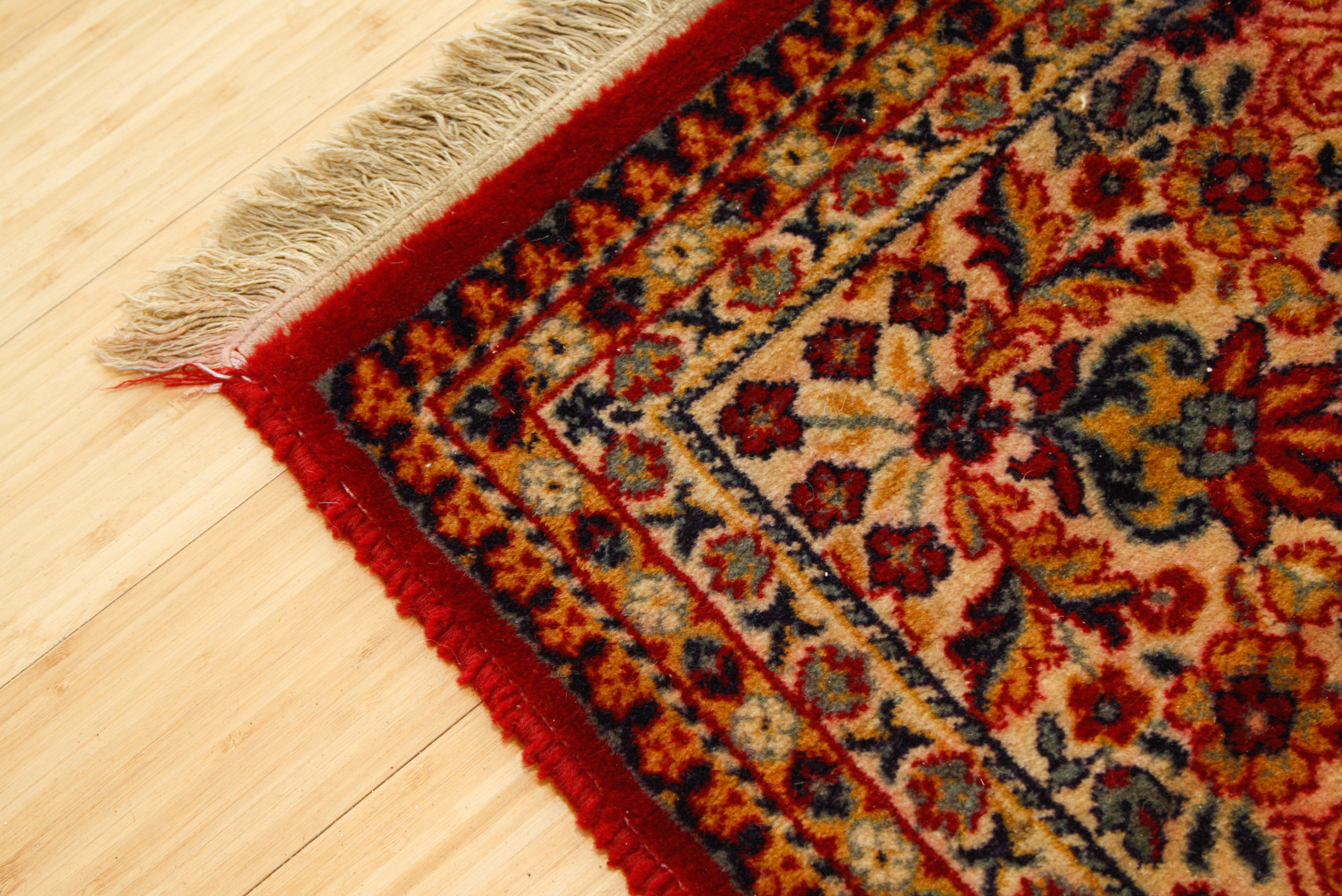 Large Machine Woven Persian-Style Floral Medallion Rug