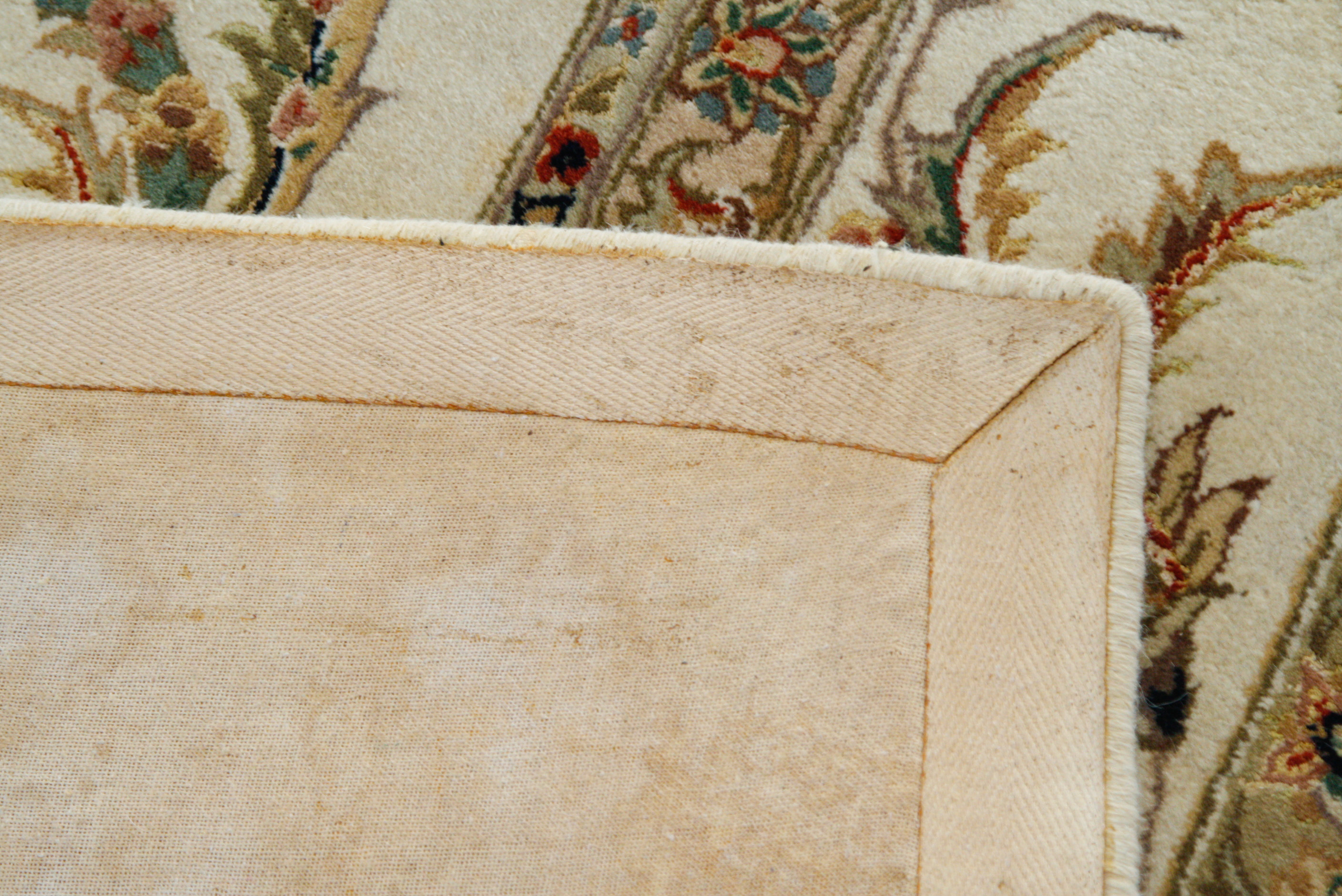 Tufted Mahal-Persian Style Wool Area Rug